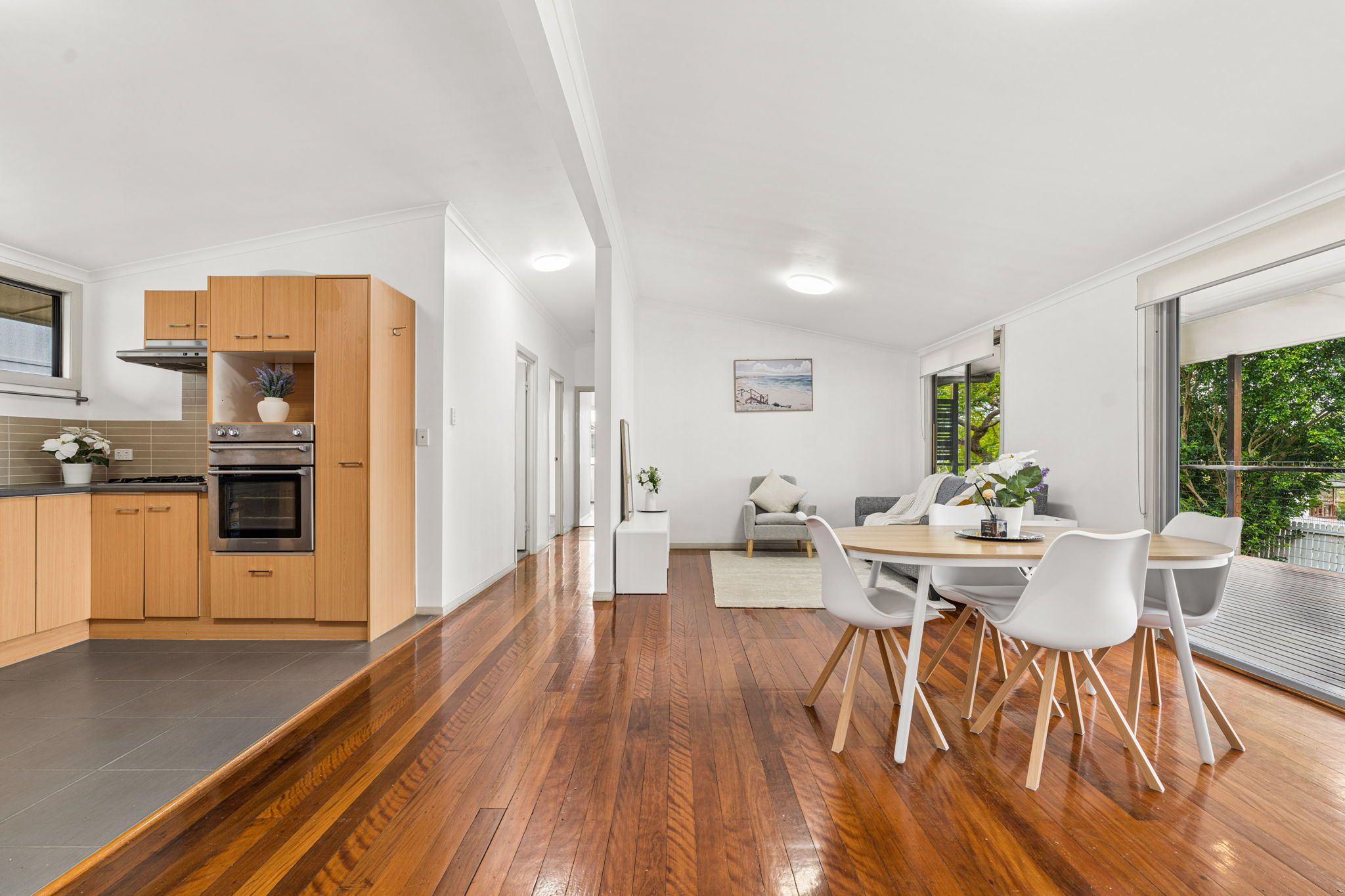 10 Dunrod Street, Holland Park West, QLD 4121