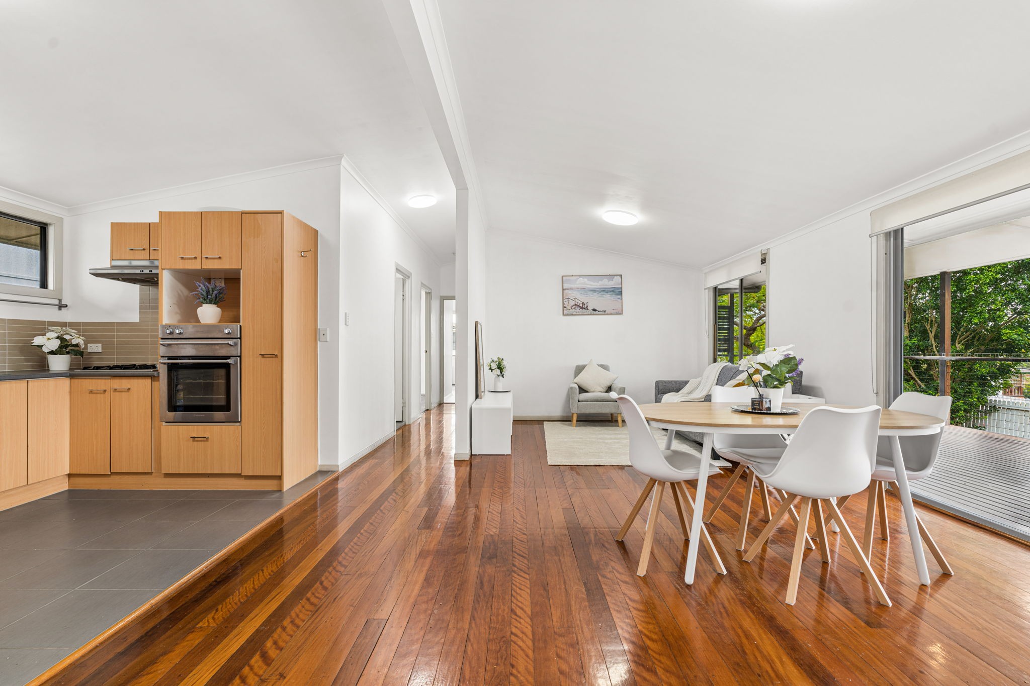 10 Dunrod Street, Holland Park West, QLD 4121