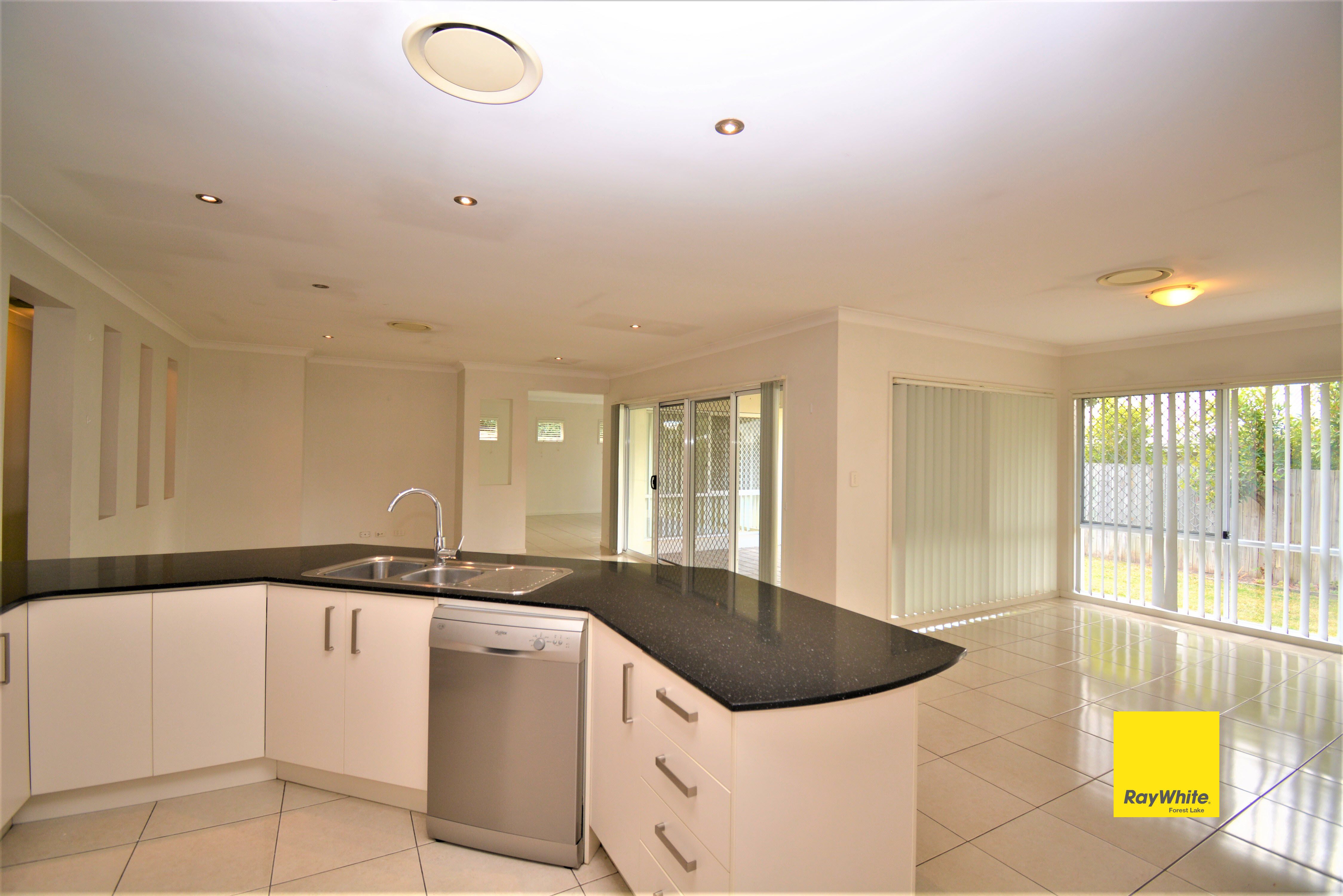3 Bottlebrush Street — photo 5 of 18