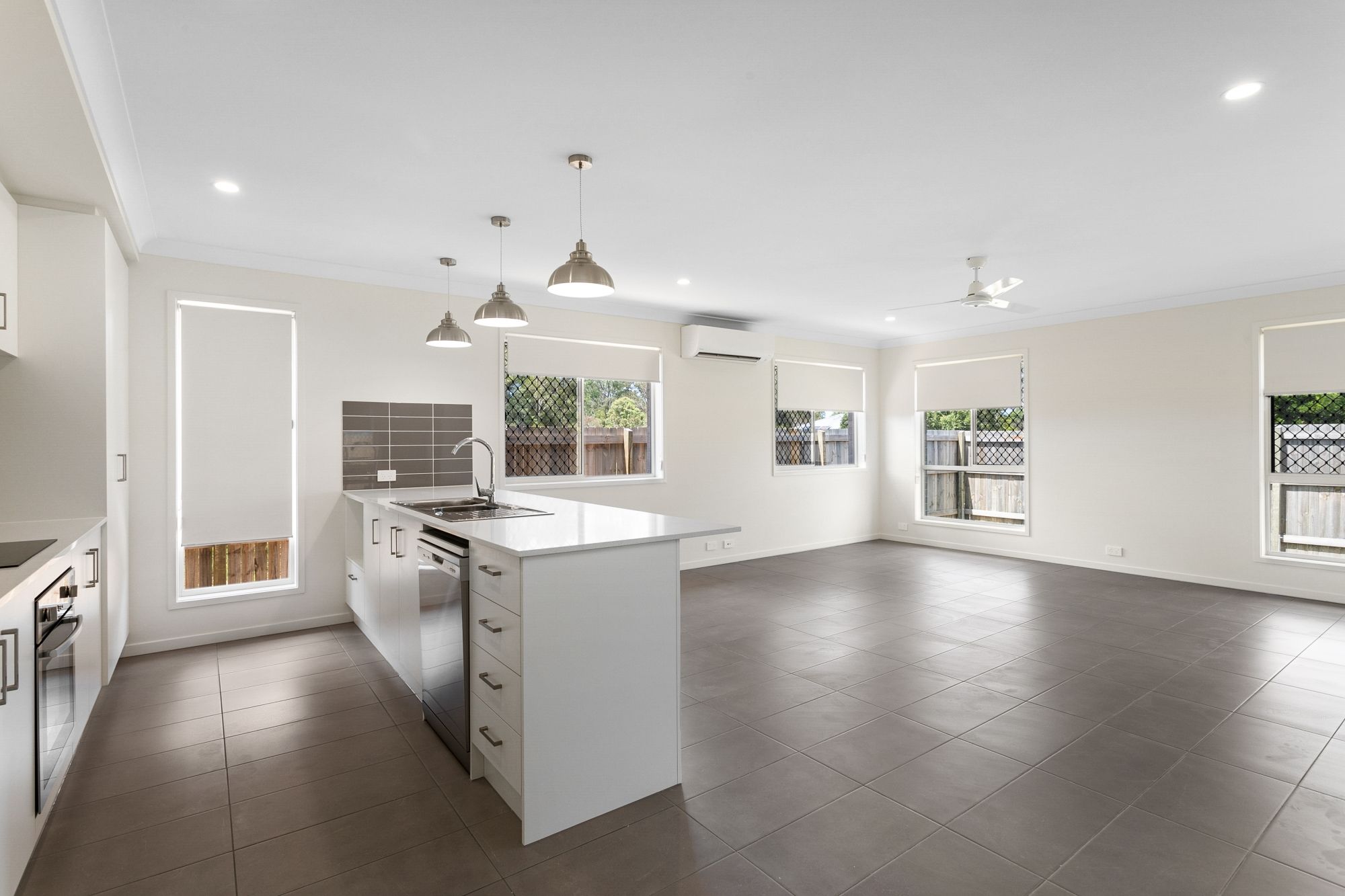 13 Fernwood Road, Morayfield, QLD 4506