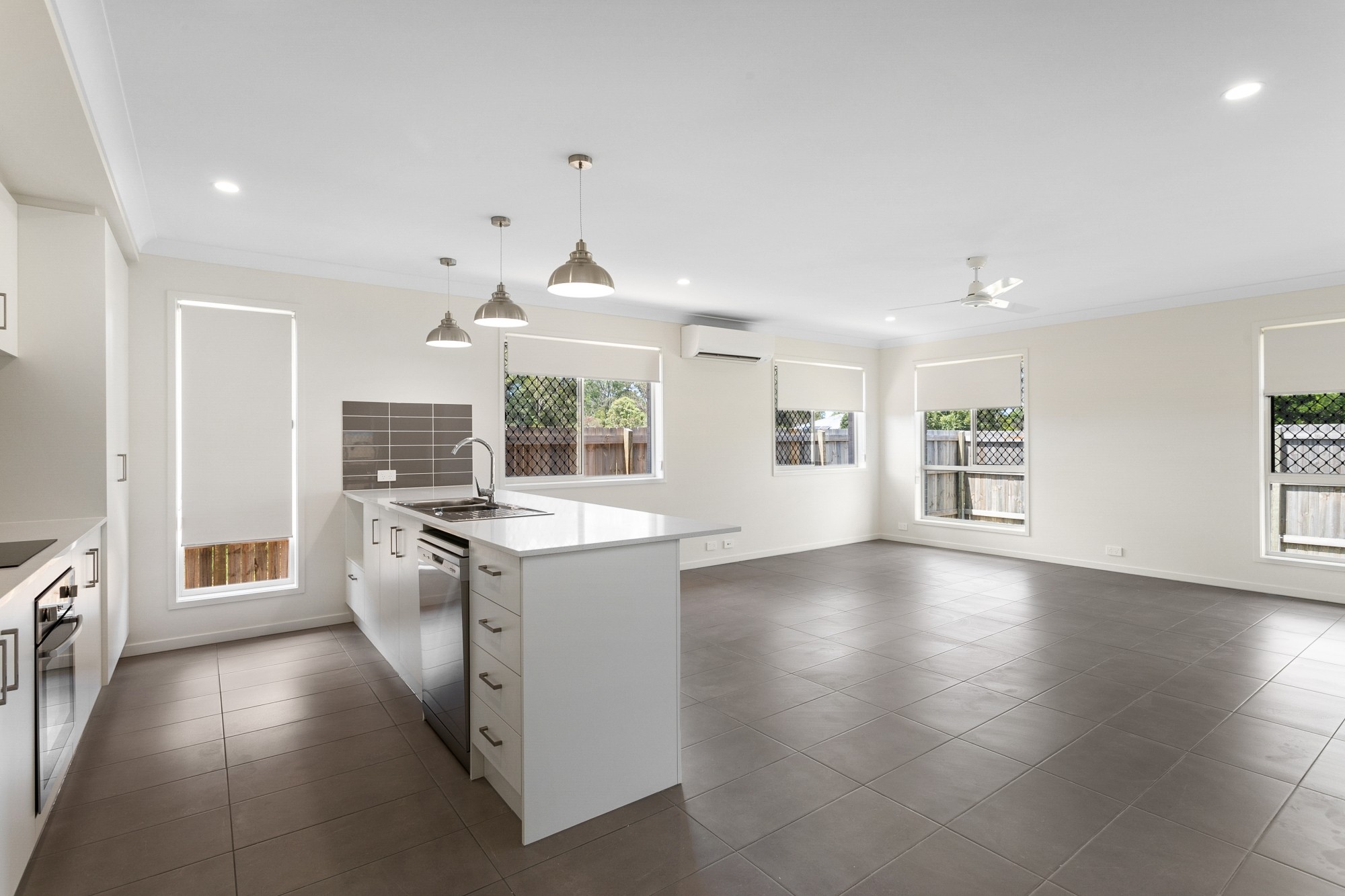 13 Fernwood Road, Morayfield, QLD 4506