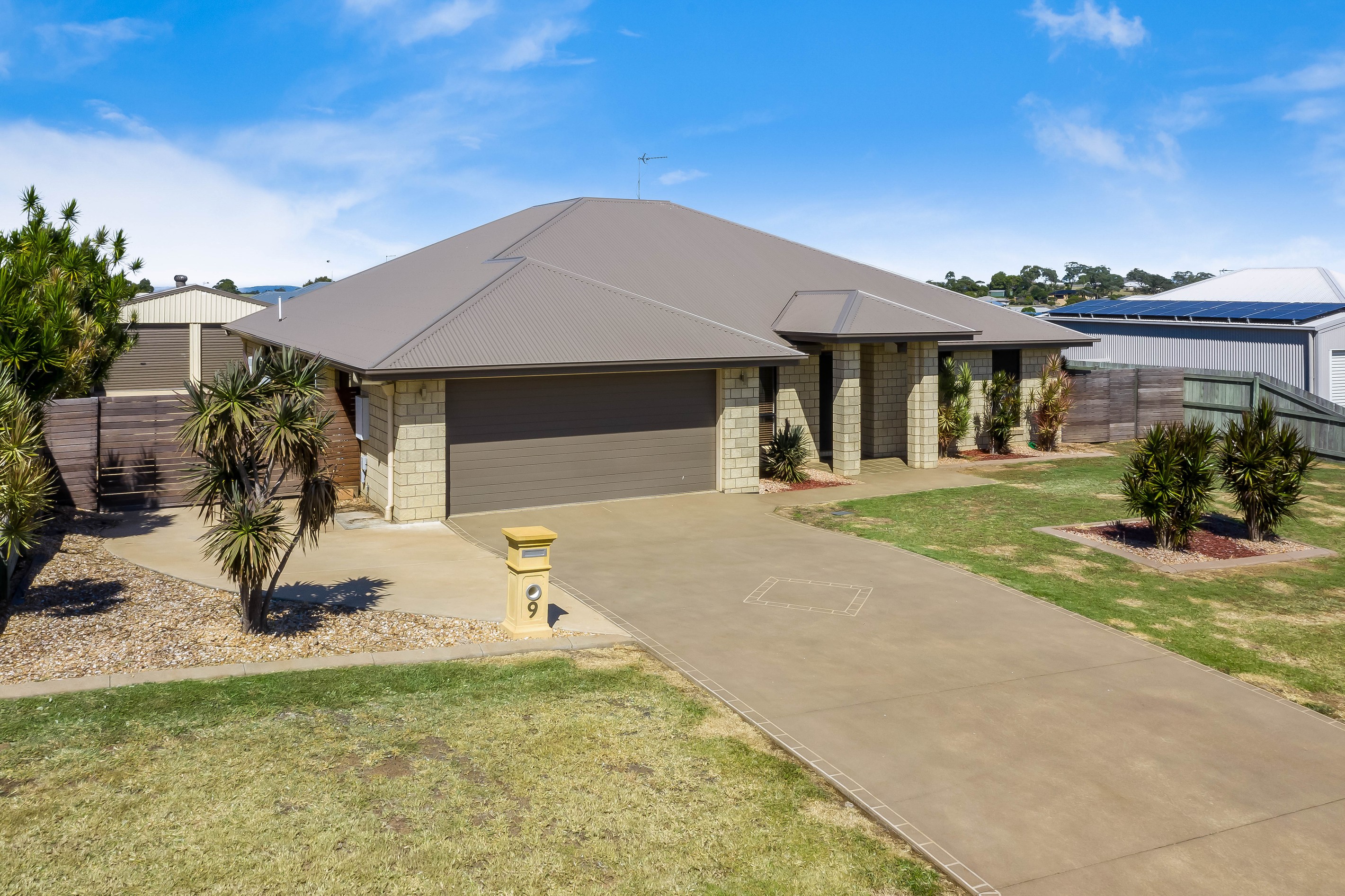 9 Pelling Court, Westbrook, QLD 4350