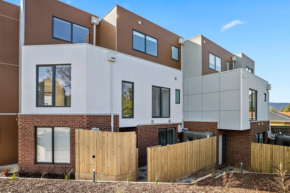 2/1A Pine Road, Bayswater, VIC 3153