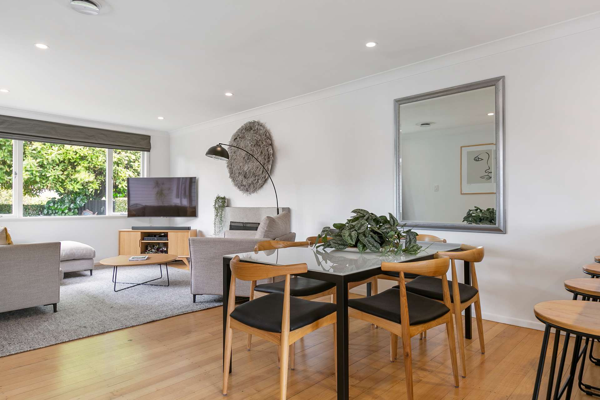 19 Swan Crescent photo 4
