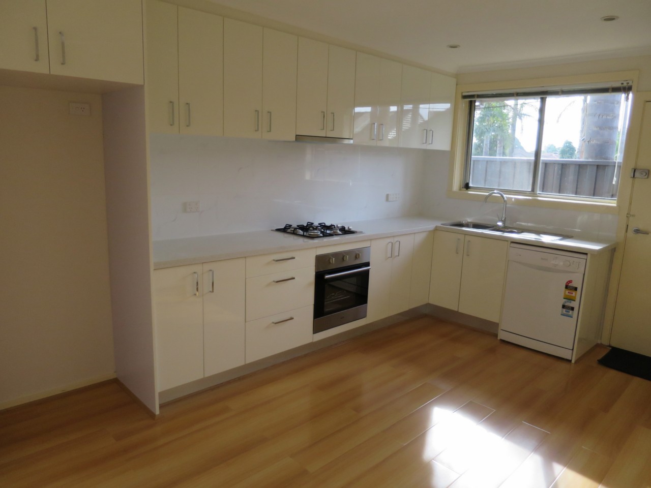 1/10 Moore Avenue, Clayton South, VIC 3169