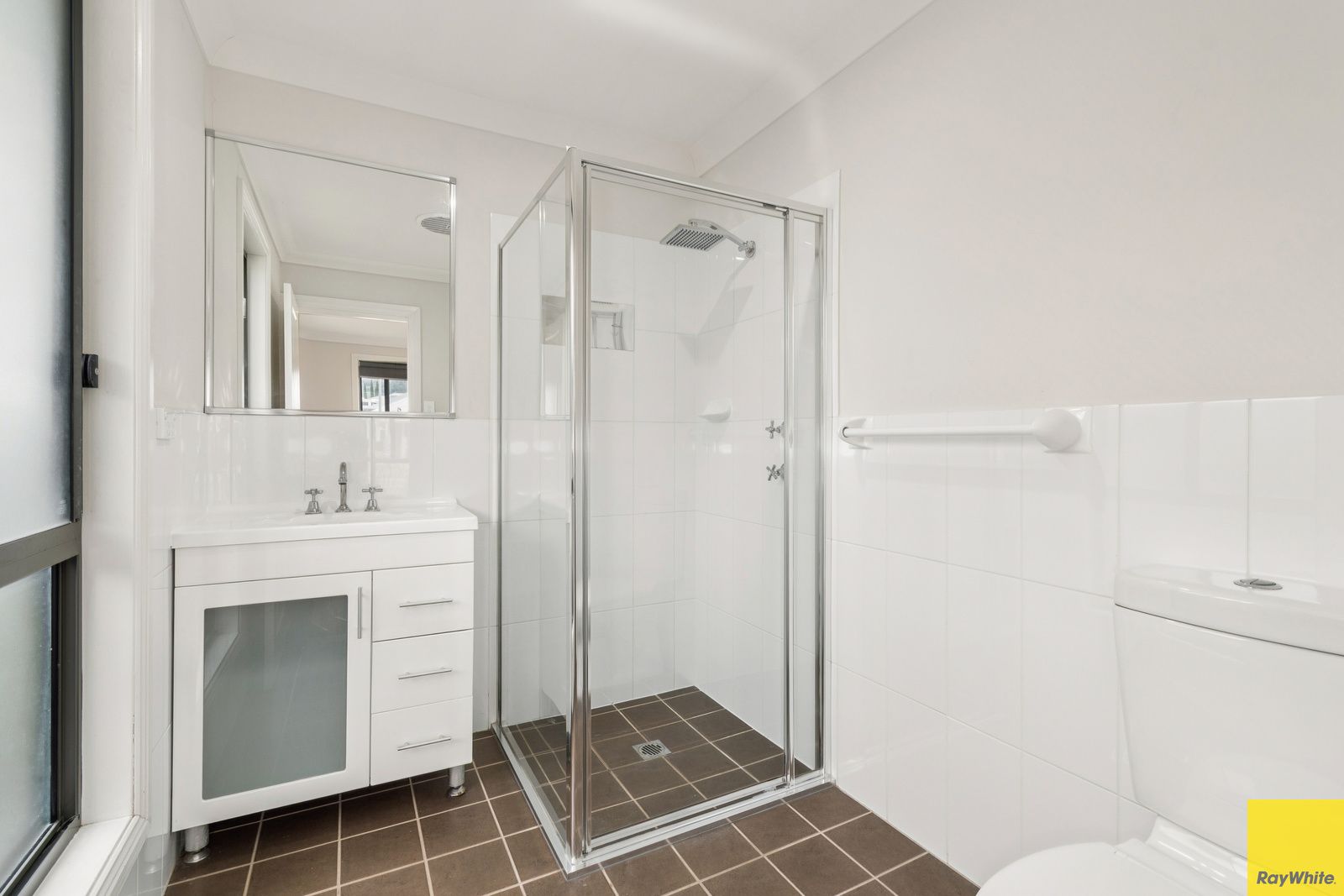 17 Brooks Reach Road — photo 5 of 10