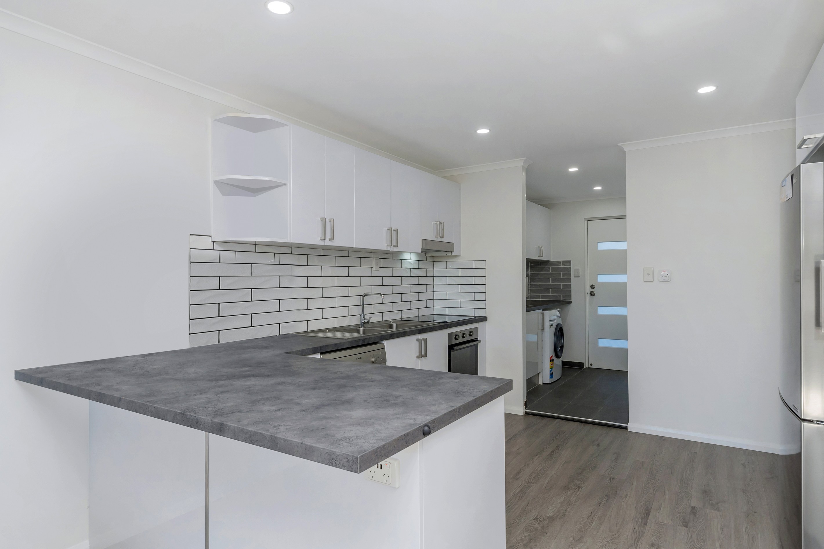 2/243 Thuringowa Drive, Kirwan, QLD 4817