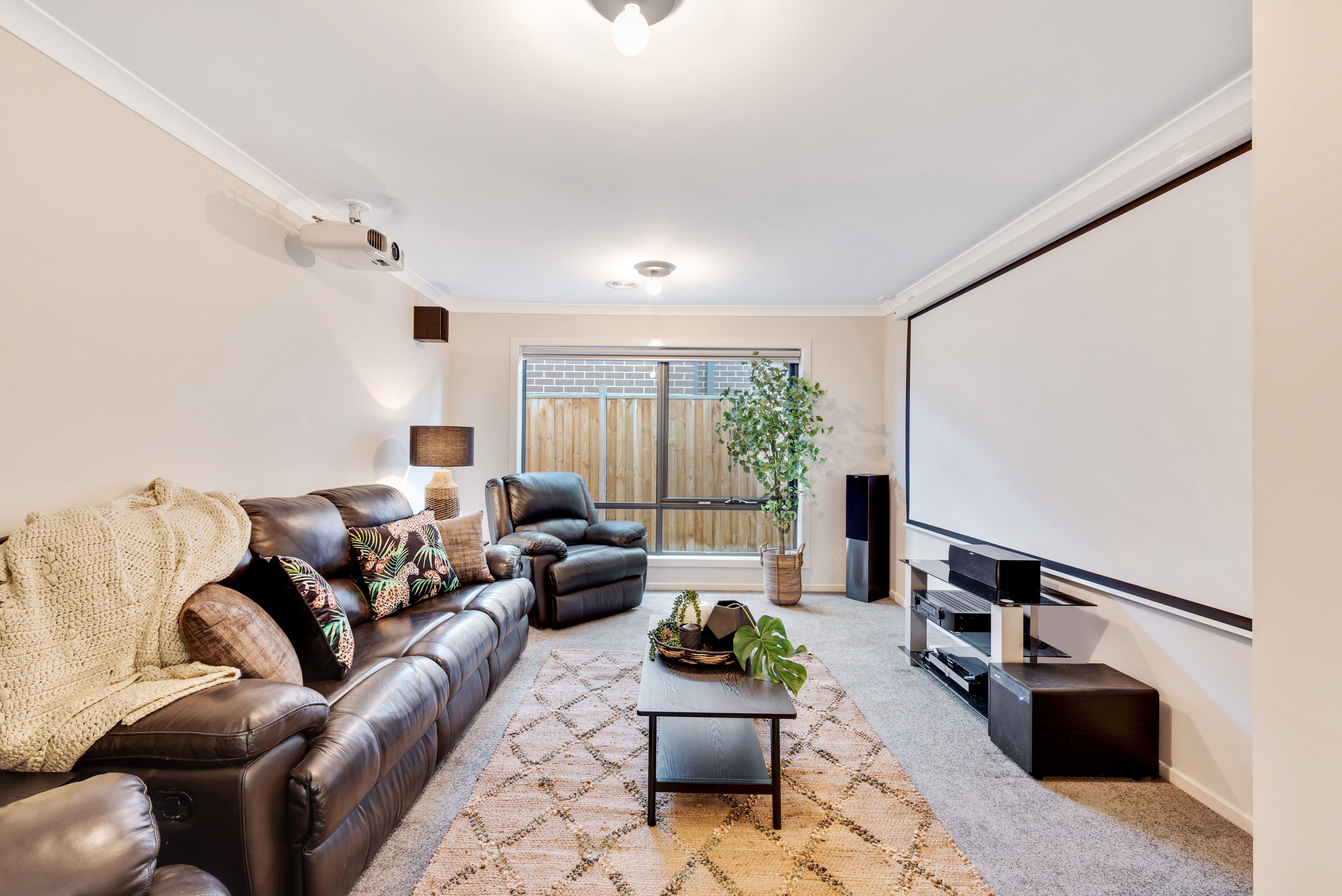 16 Woorawa Drive, Doreen, VIC 3754