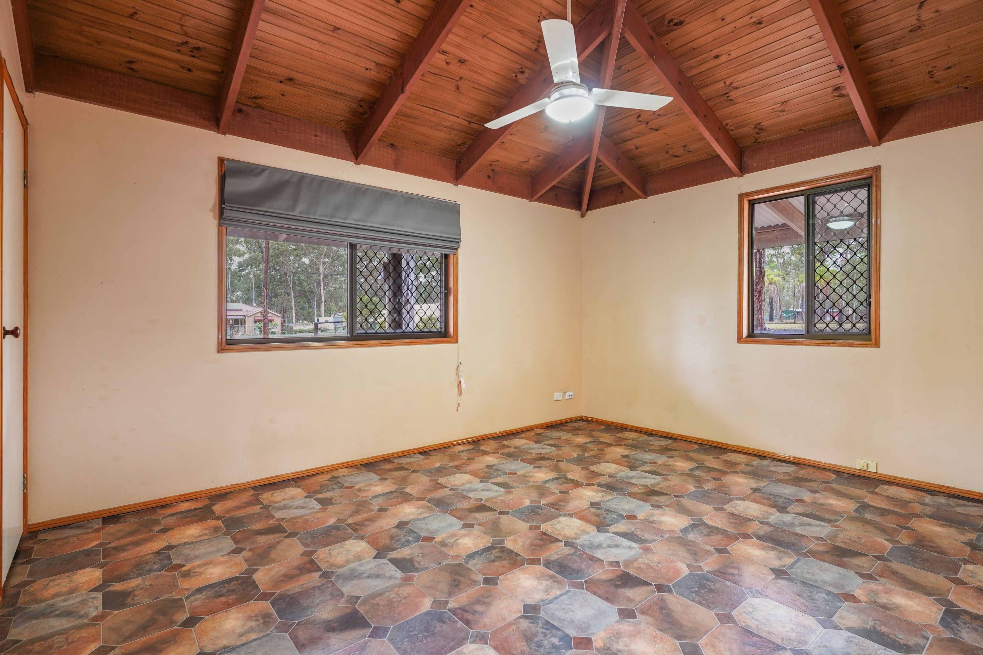 17 Lewis Court — photo 10 of 19