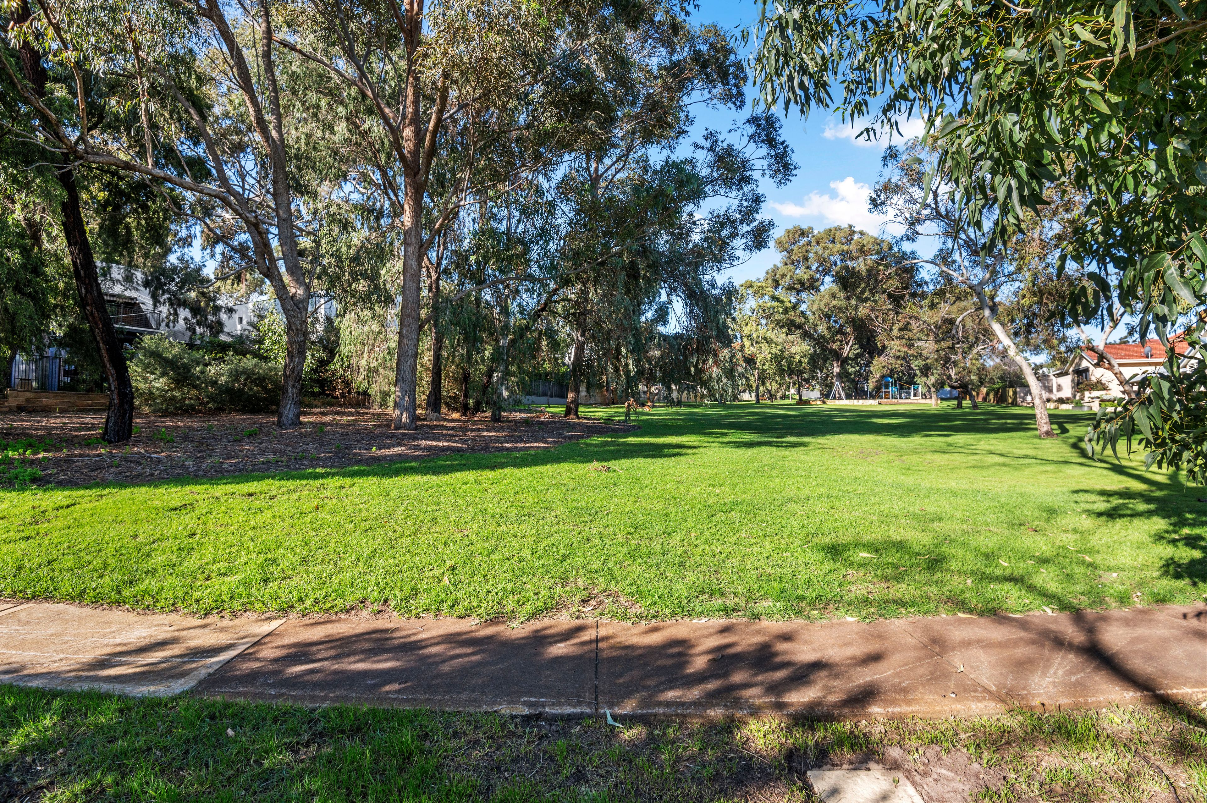 118 Weaponess Road, Wembley Downs, WA 6019