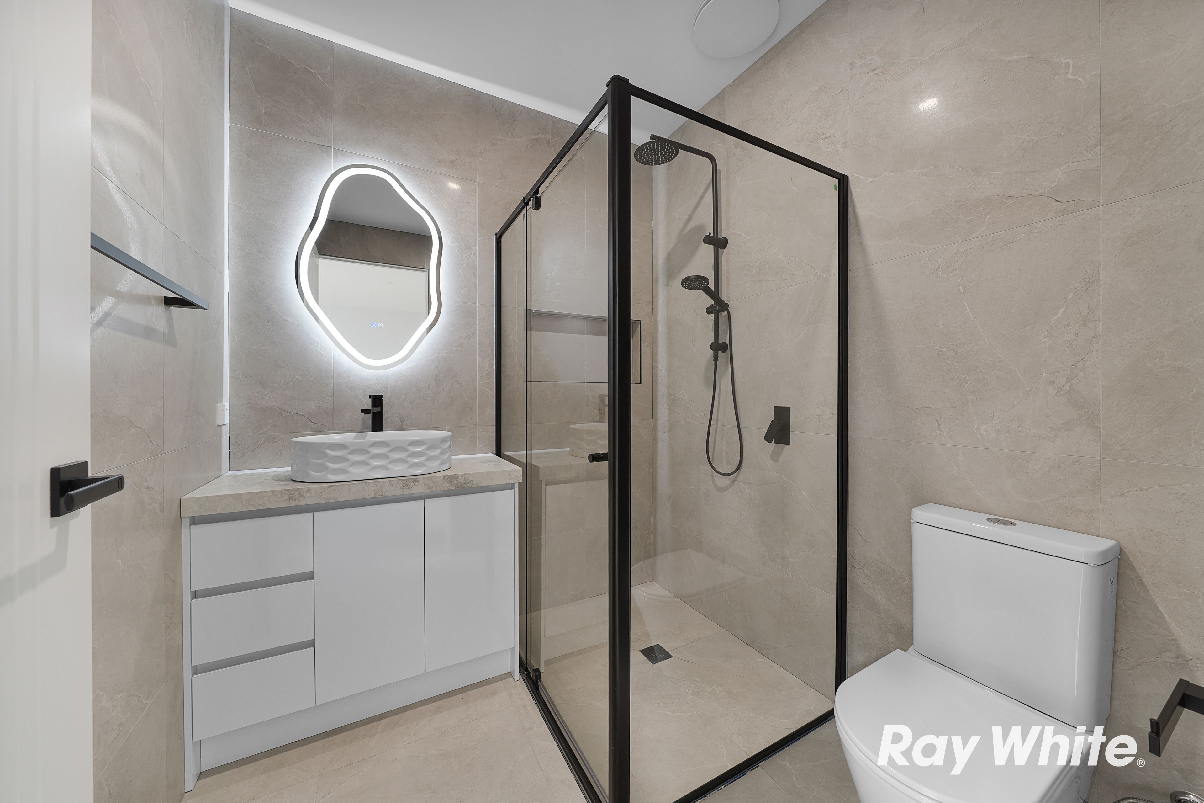 11 Citrine Street — photo 10 of 12