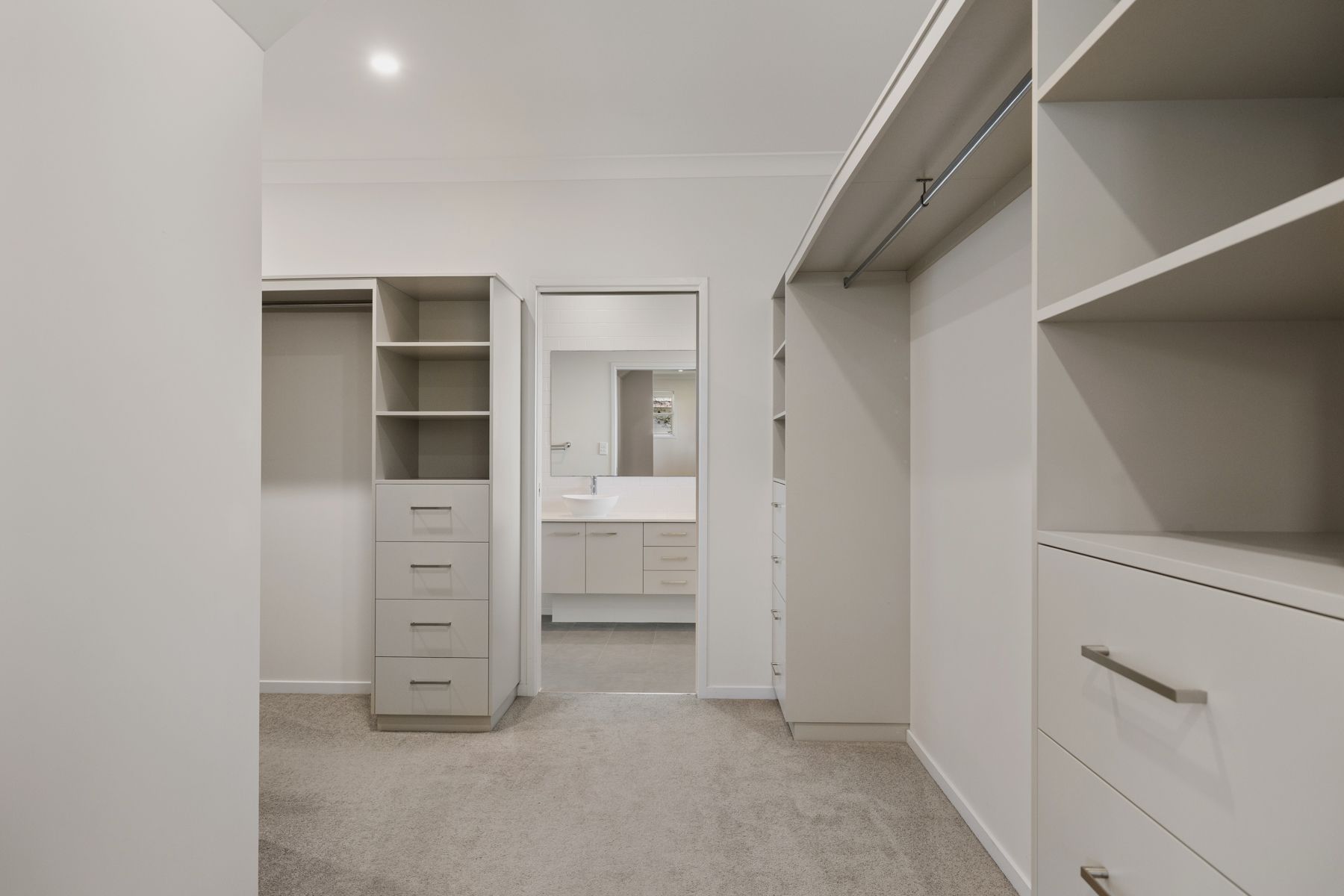 4 Satellite Street — photo 14 of 21