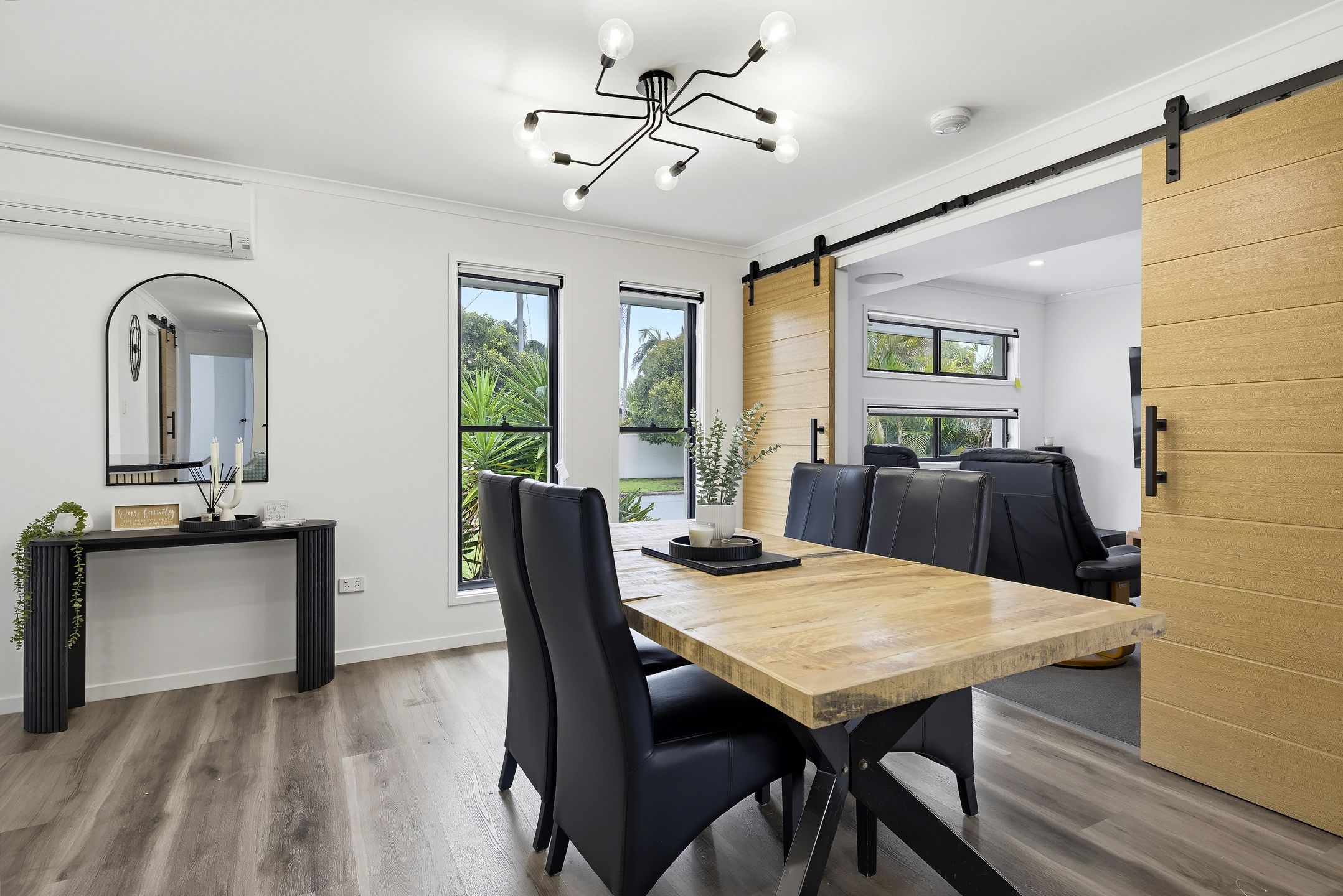 86 Baanya Street — photo 10 of 28