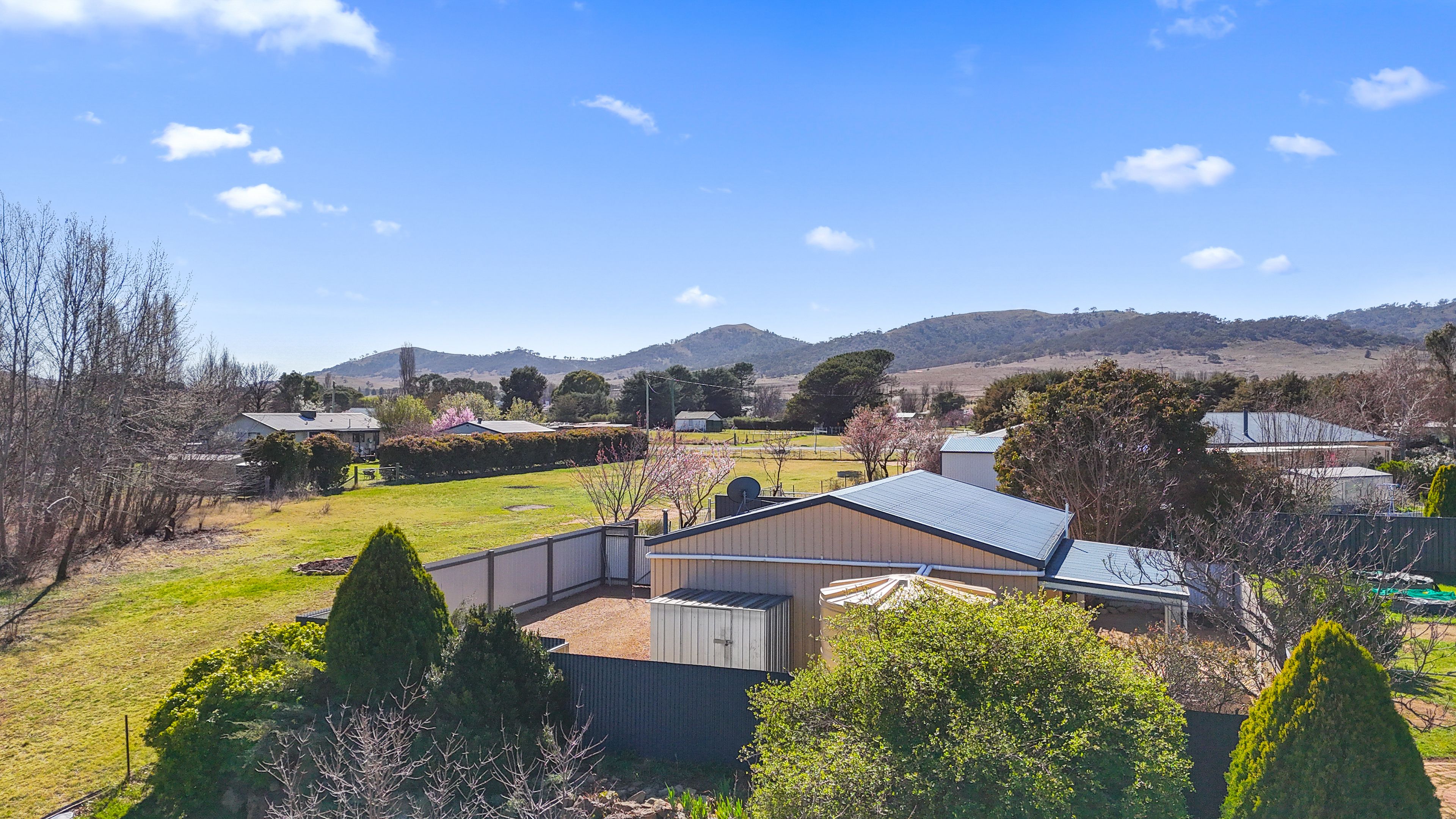 12 Swan Street — photo 6 of 14