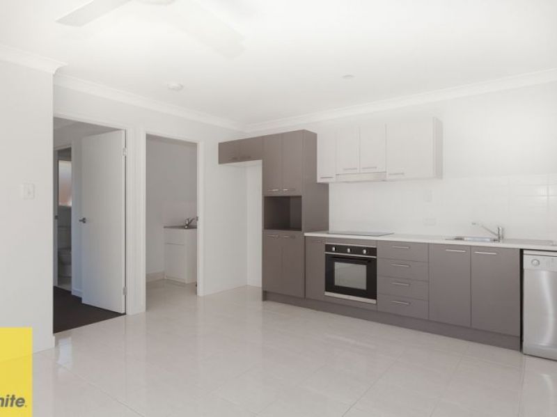 2/18 Conifer Avenue, Brassall, QLD 4305