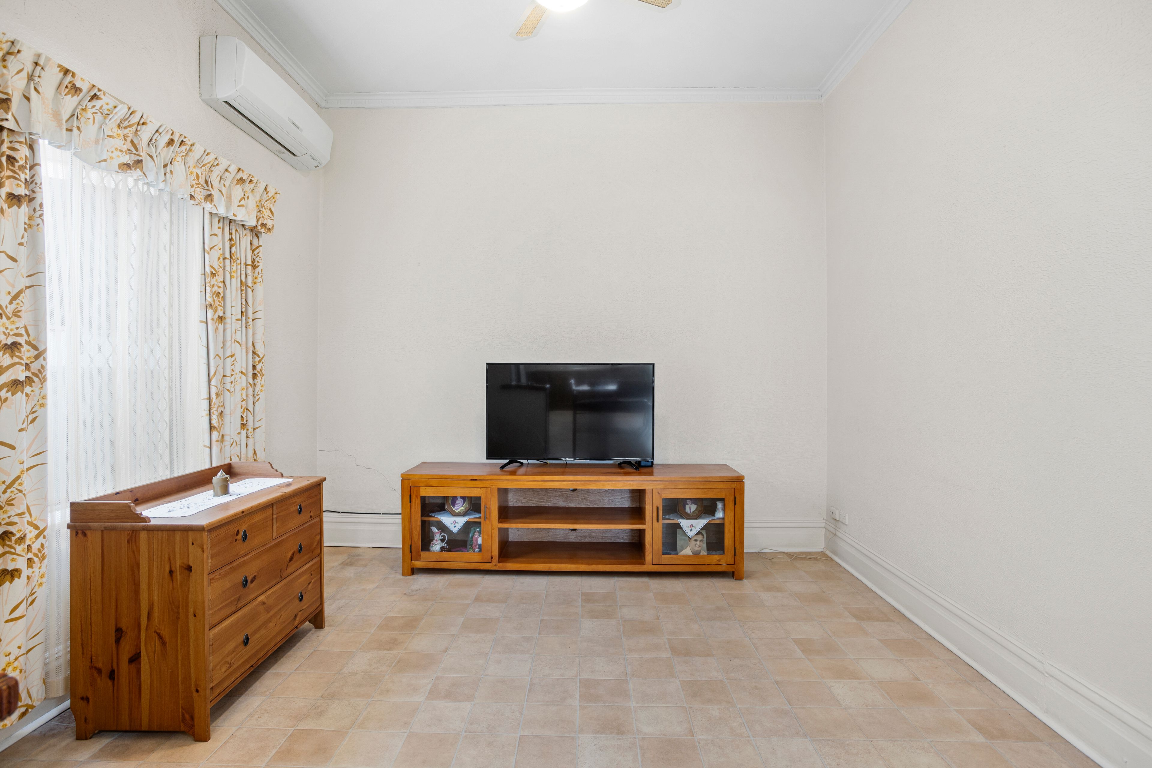 48 West Street — photo 9 of 18