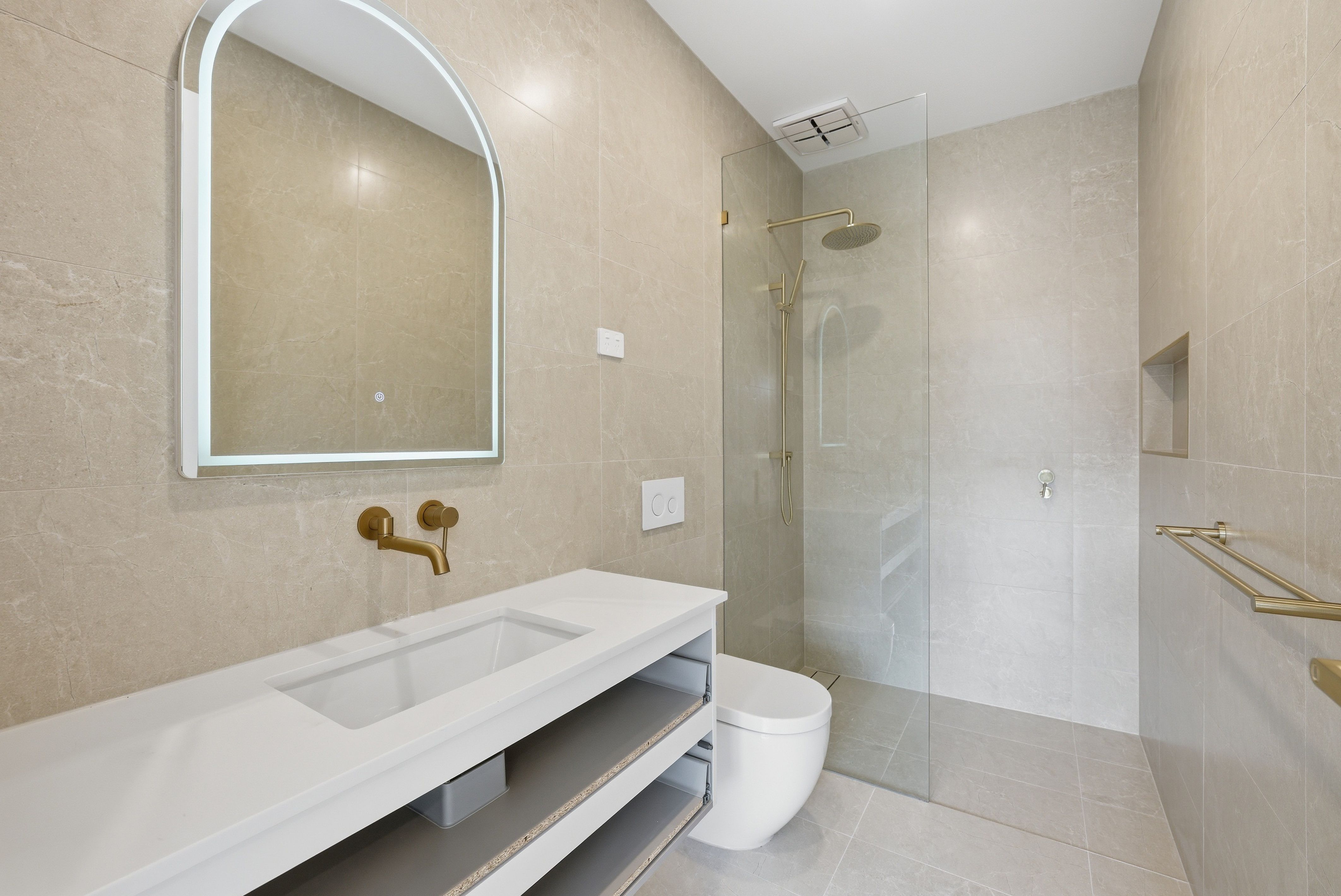 2A Adley Court — photo 9 of 11