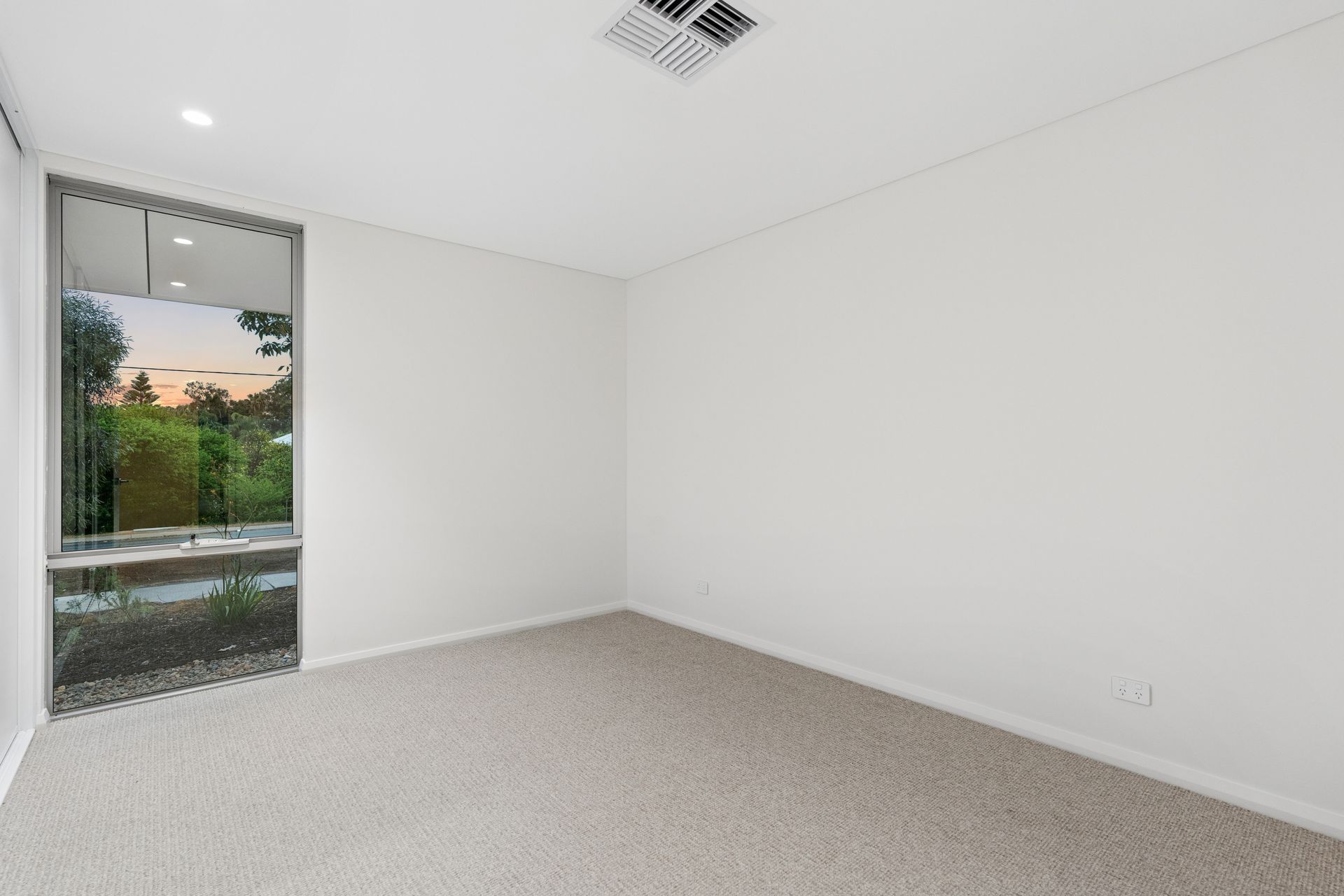 33 Orange Valley Road — photo 13 of 30