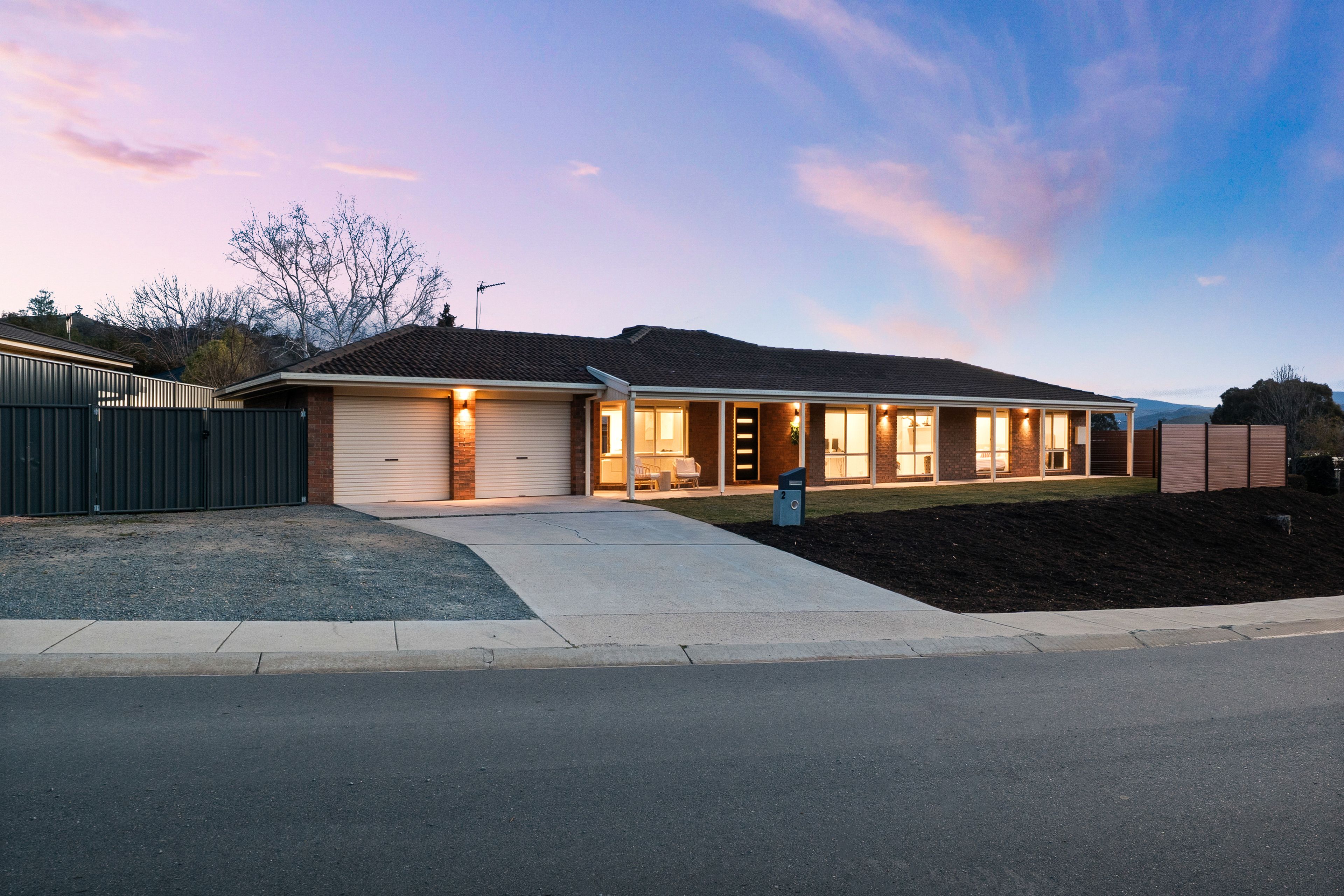 2 Jane Sutherland Street — photo 24 of 26