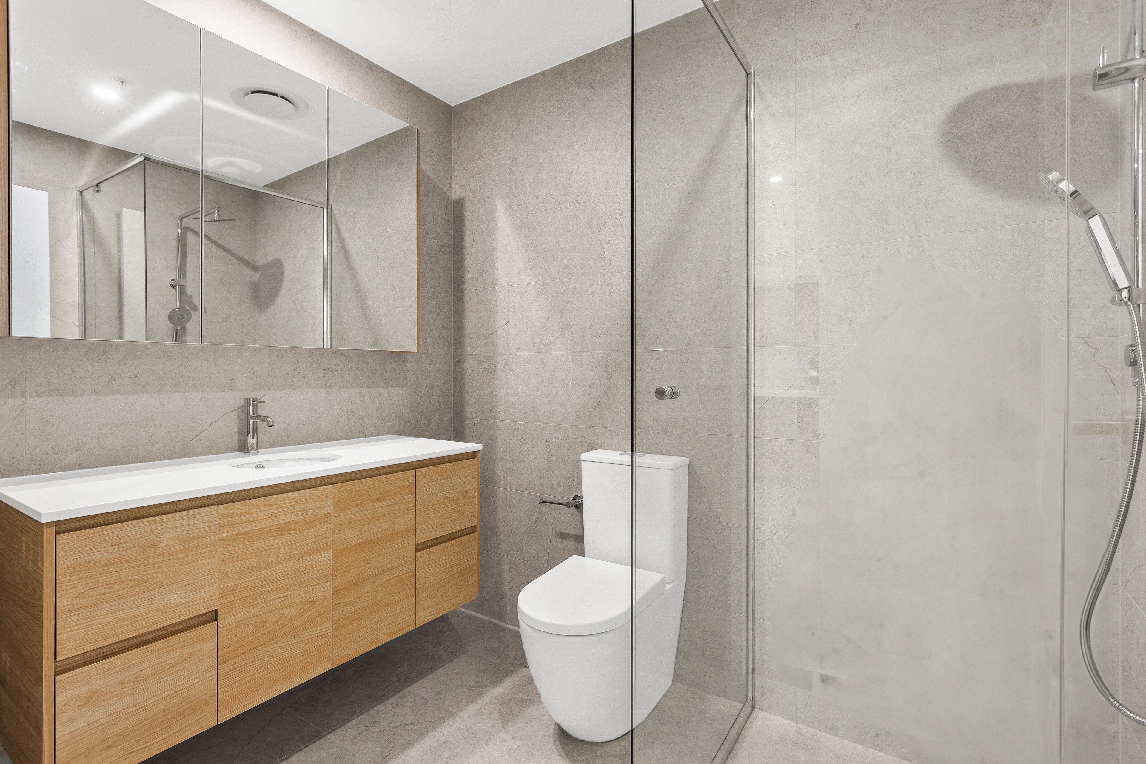 605/38 Stewart Street — photo 4 of 5
