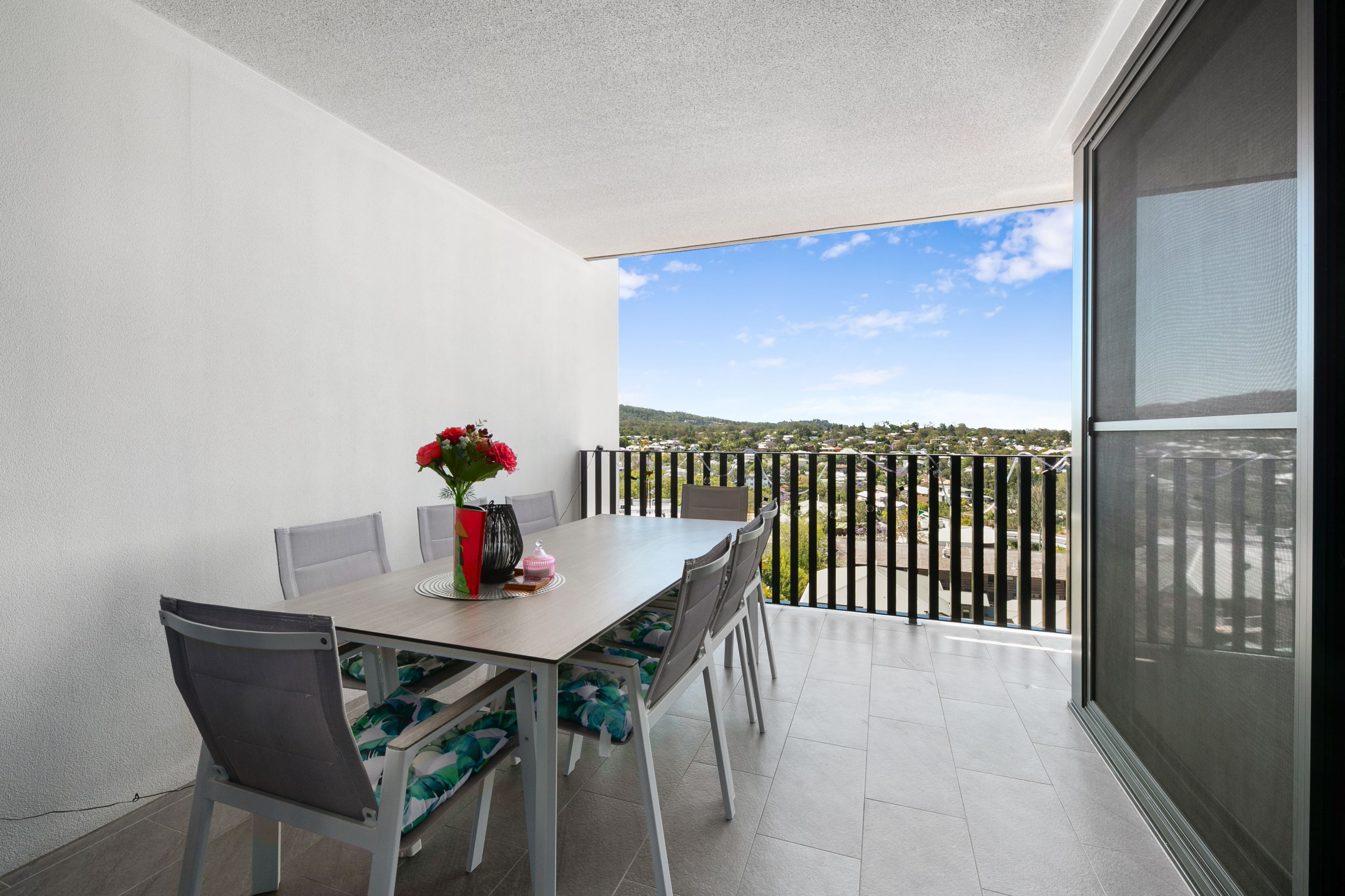 910/125 Station Road, Indooroopilly, QLD 4068