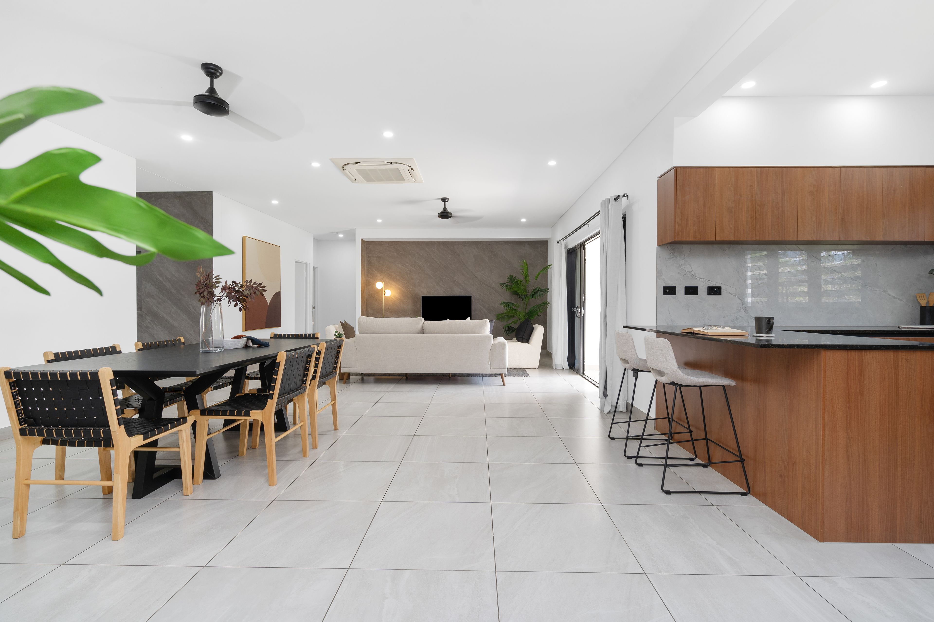 44 Lakeside Drive, Alawa, NT 0810