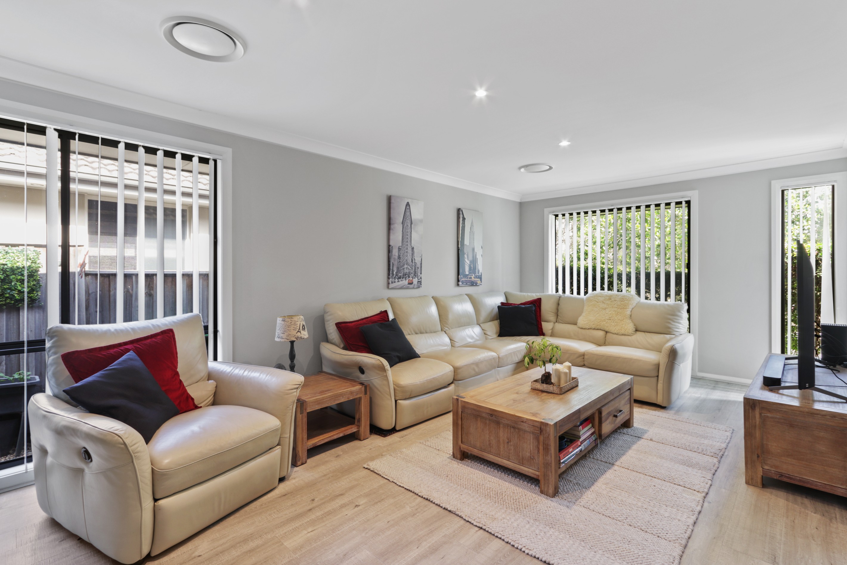 19 Robey Avenue, Middleton Grange, NSW 2171