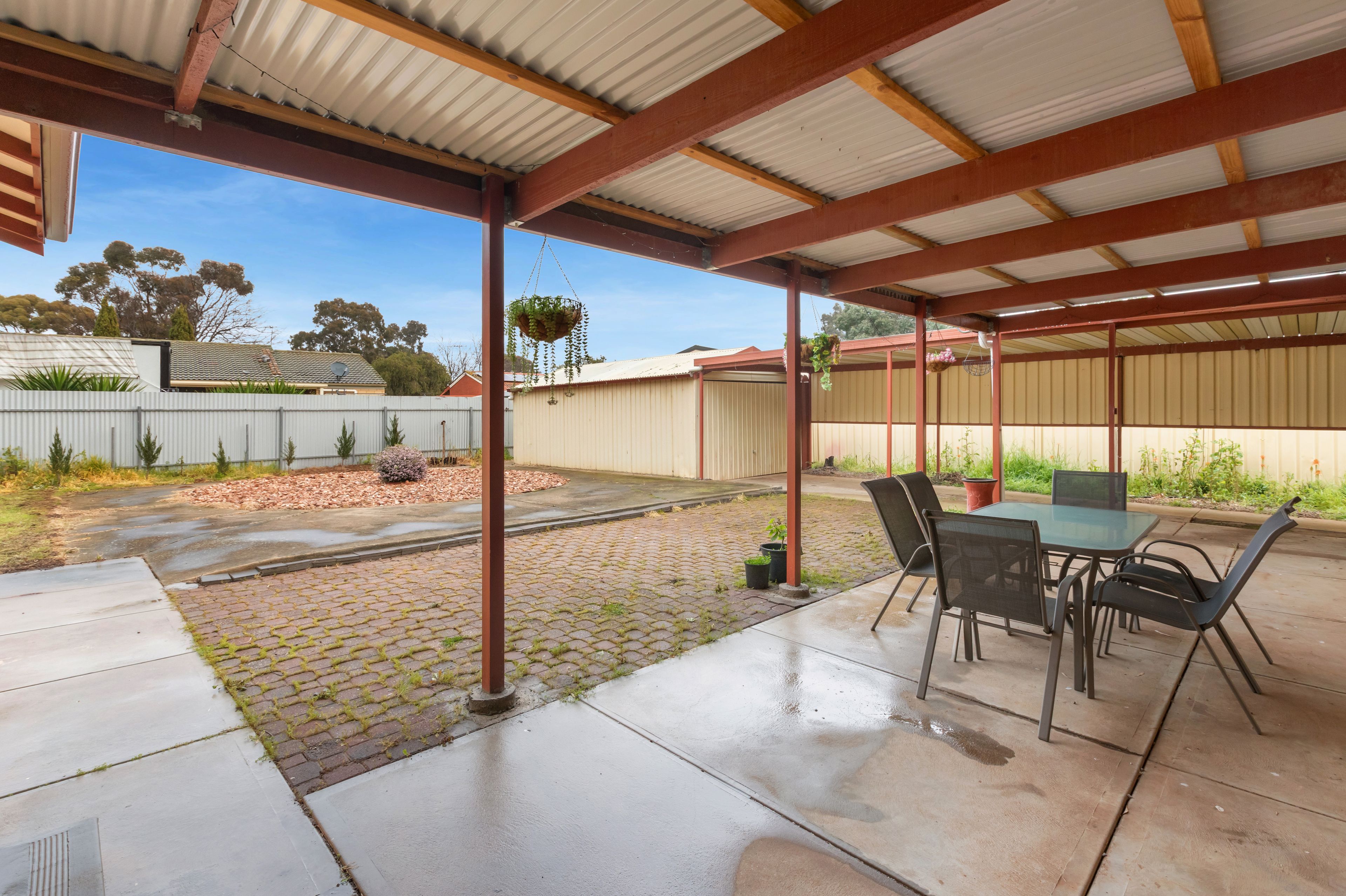 12 Palari Crescent — photo 21 of 26