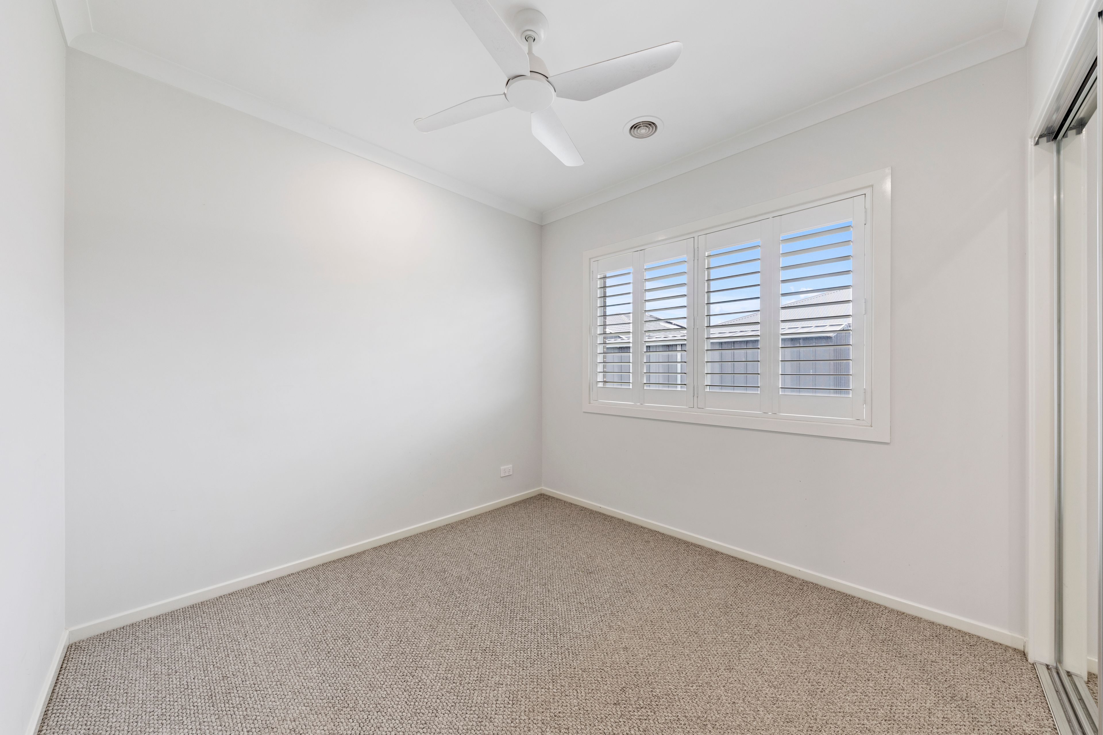 32 Heytesbury Drive — photo 13 of 24