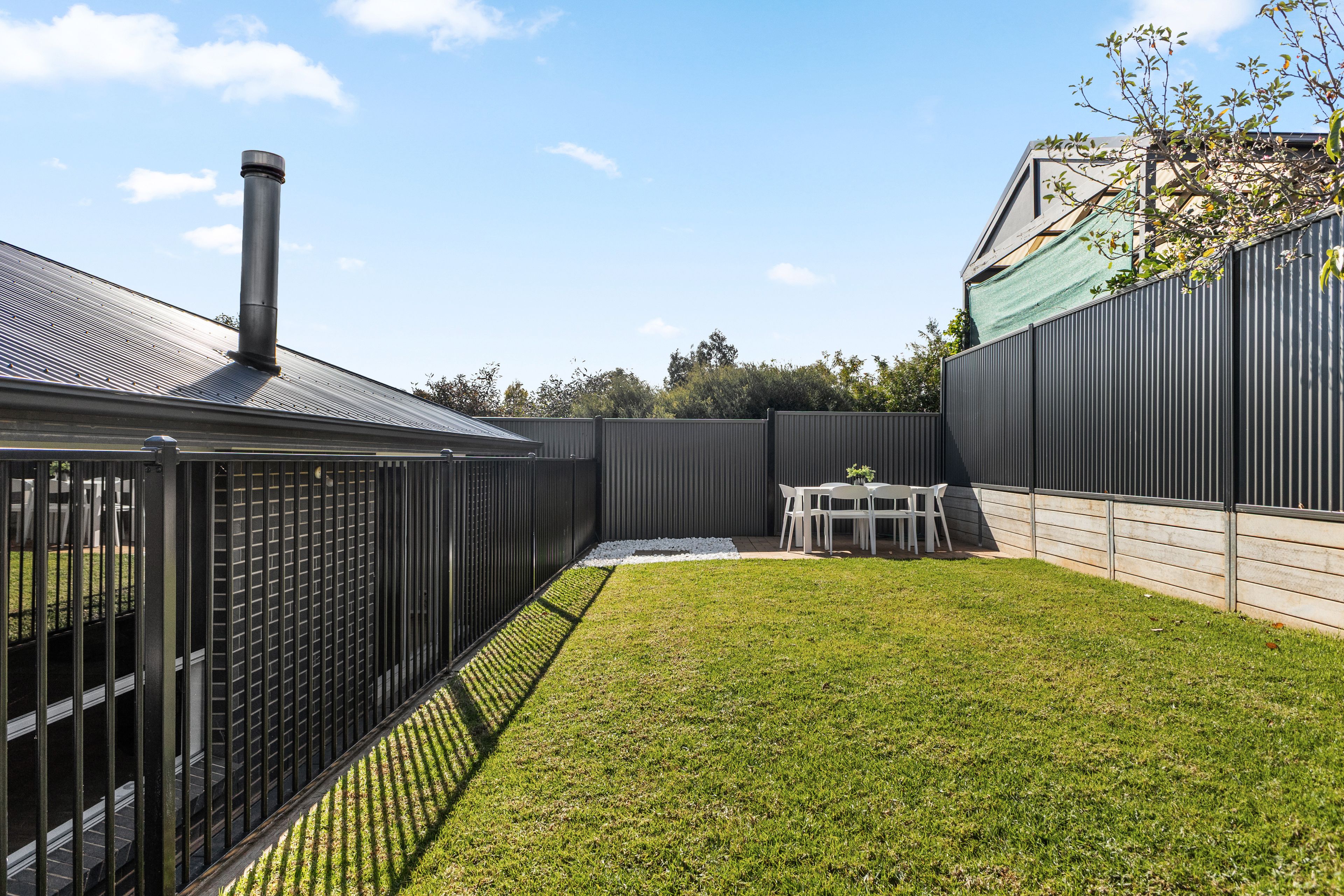 26 Pedlar Close — photo 13 of 15