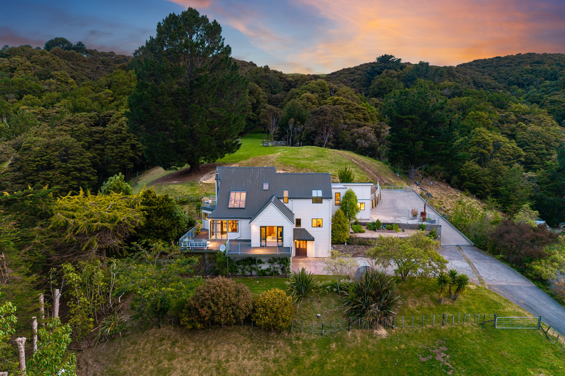 155A Katherine Mansfield Drive, Whitemans Valley, Upper Hutt City