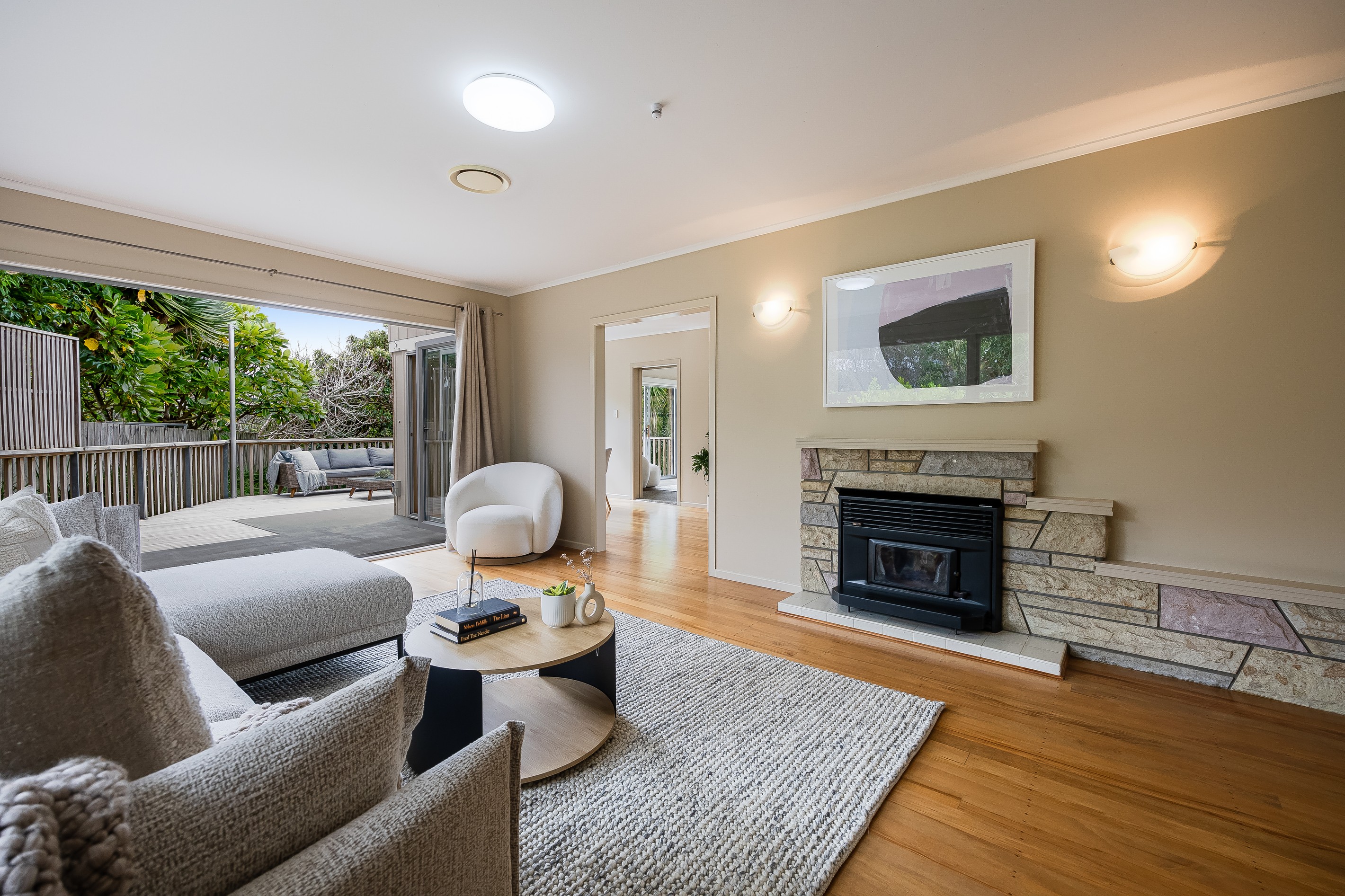 89 Aeroview Drive, Beach Haven, North Shore City