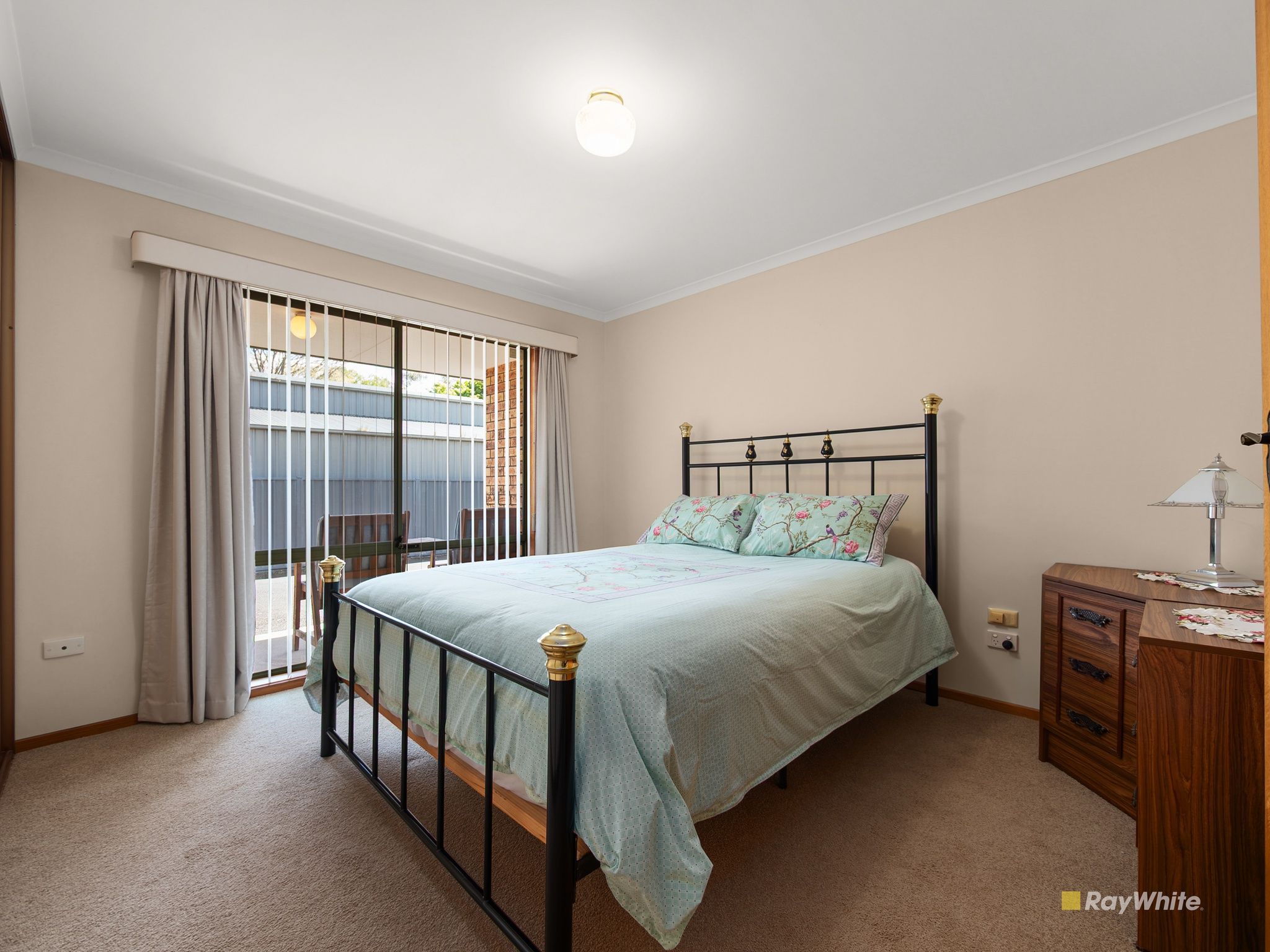 4/52 Hogg Street — photo 8 of 13