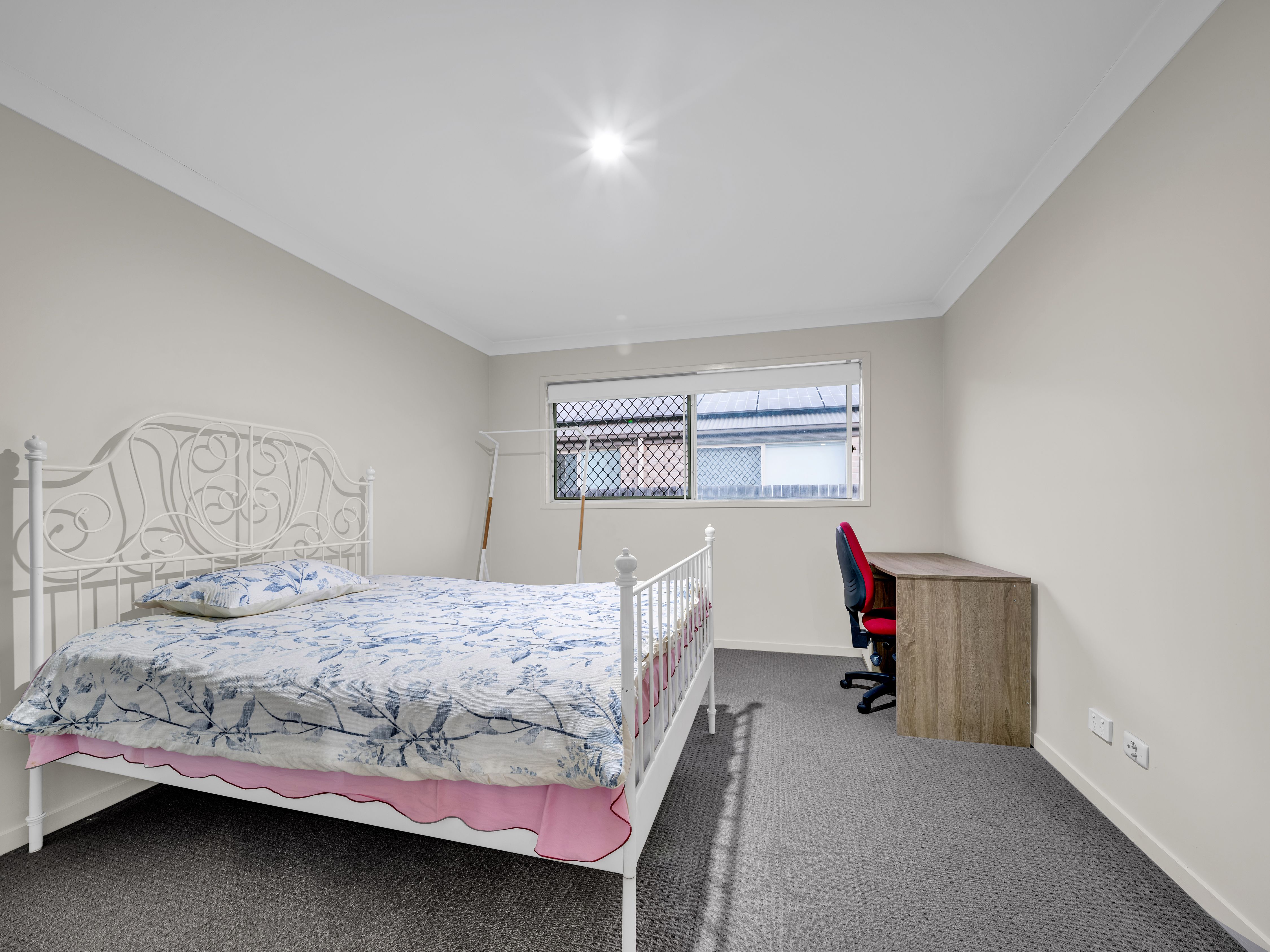 27 Woodgate Street — photo 10 of 18