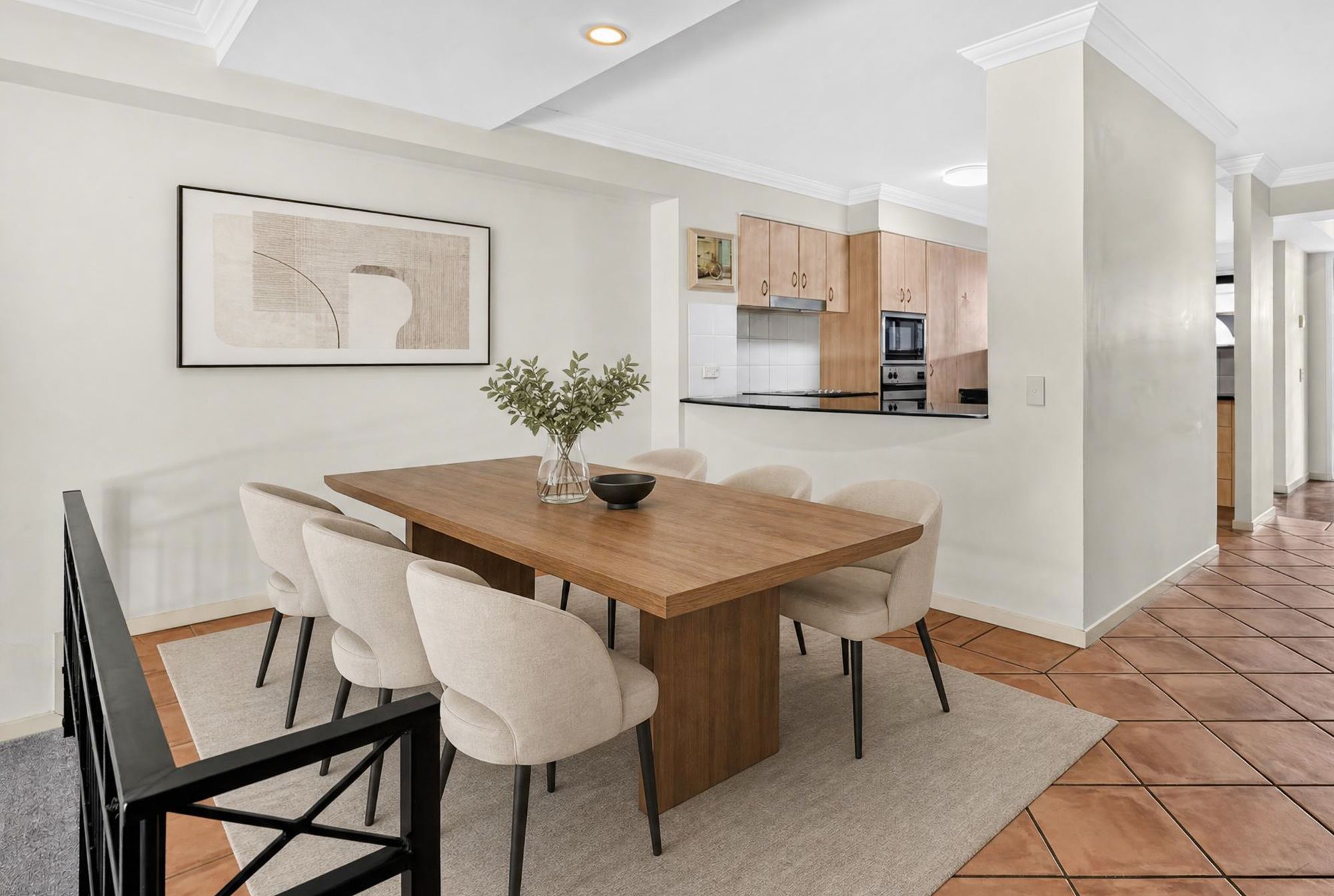 22/2 Bronberg Court — photo 3 of 28