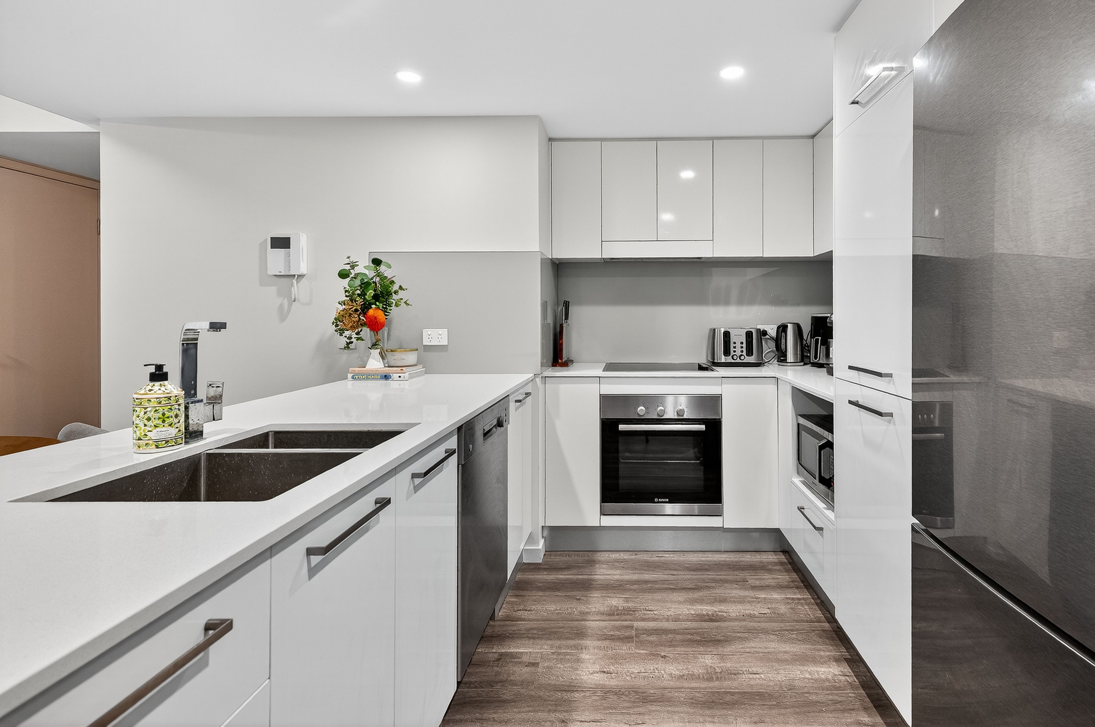 4/27 Newdegate Street, Greenslopes, QLD 4120