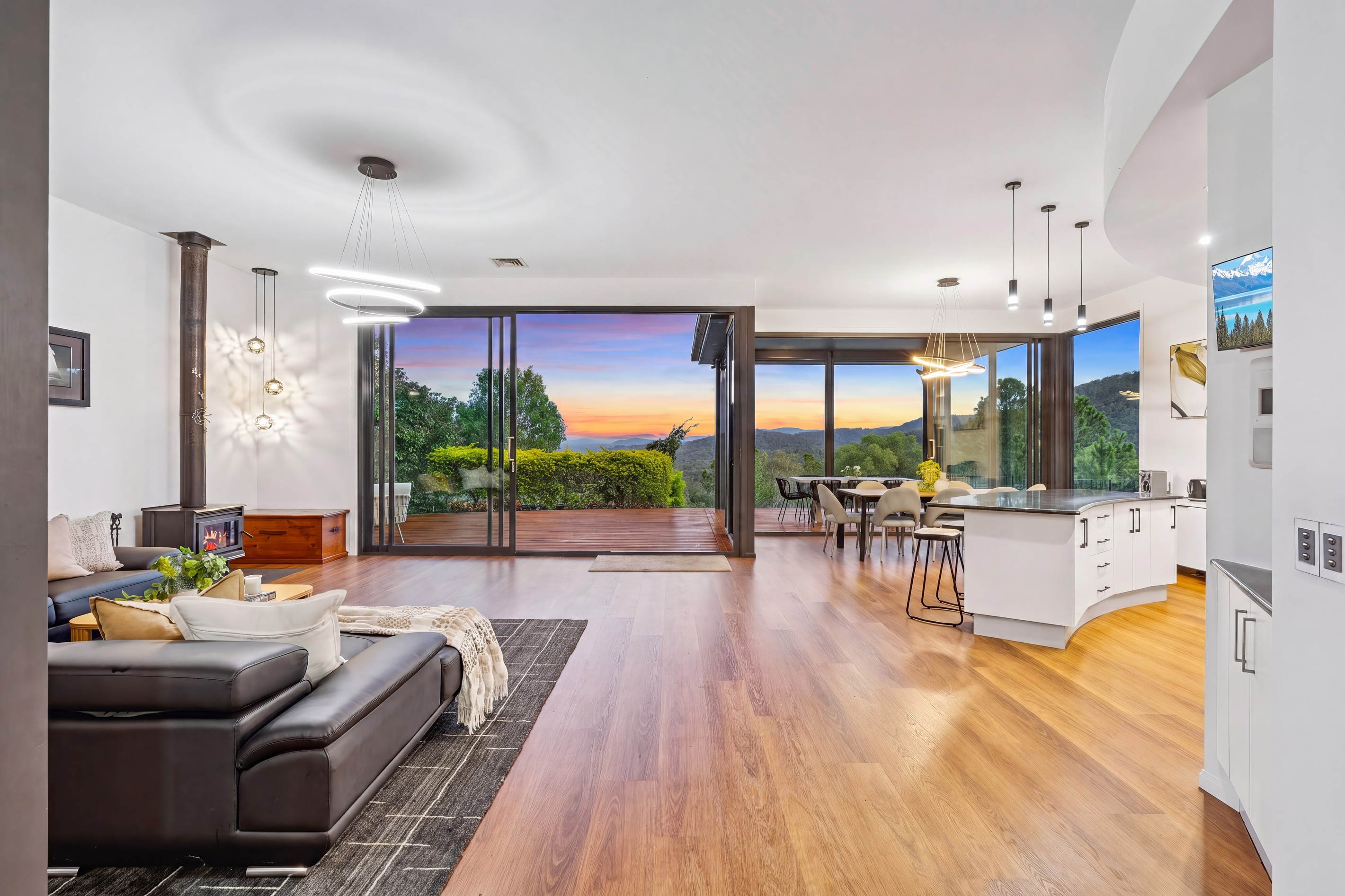 90 Crest Hill Drive, Wongawallan, QLD 4210