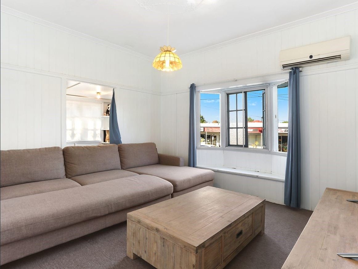 331 Oxley Road — photo 3 of 10