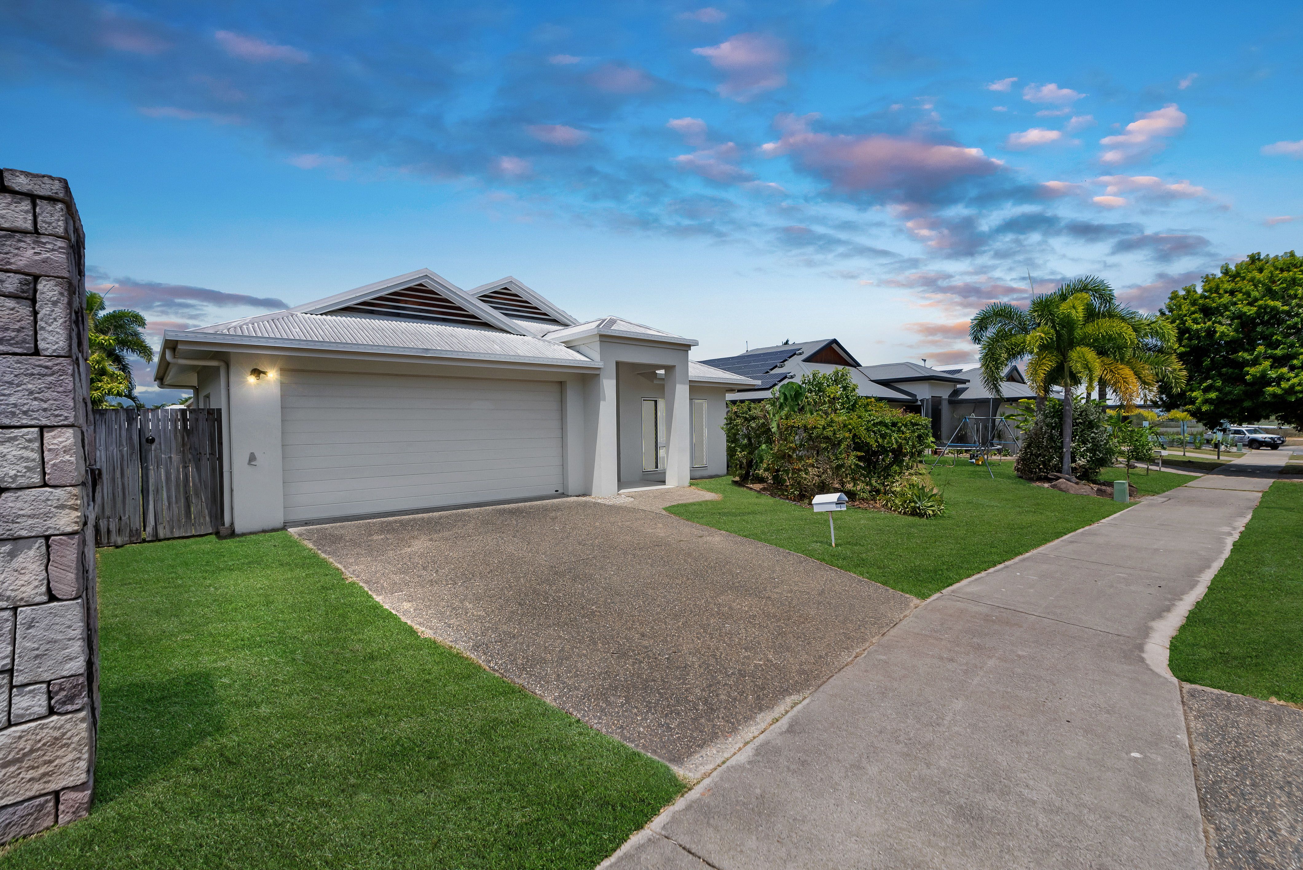 1 Floreat Close, Kewarra Beach, QLD 4879 Sold House Ray White Cairns Beaches Buy Rent