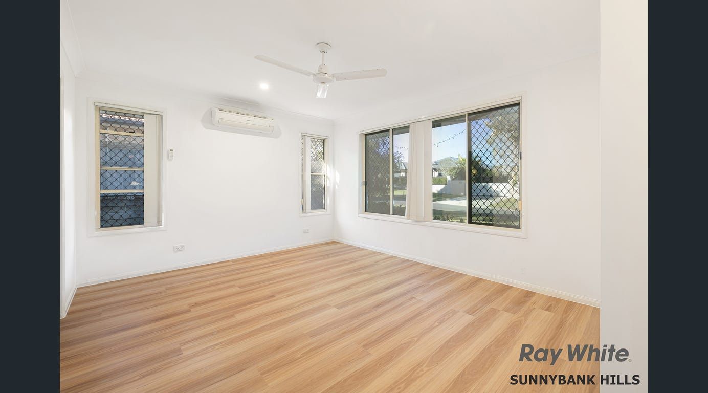 8 Kalbarri Street — photo 6 of 7