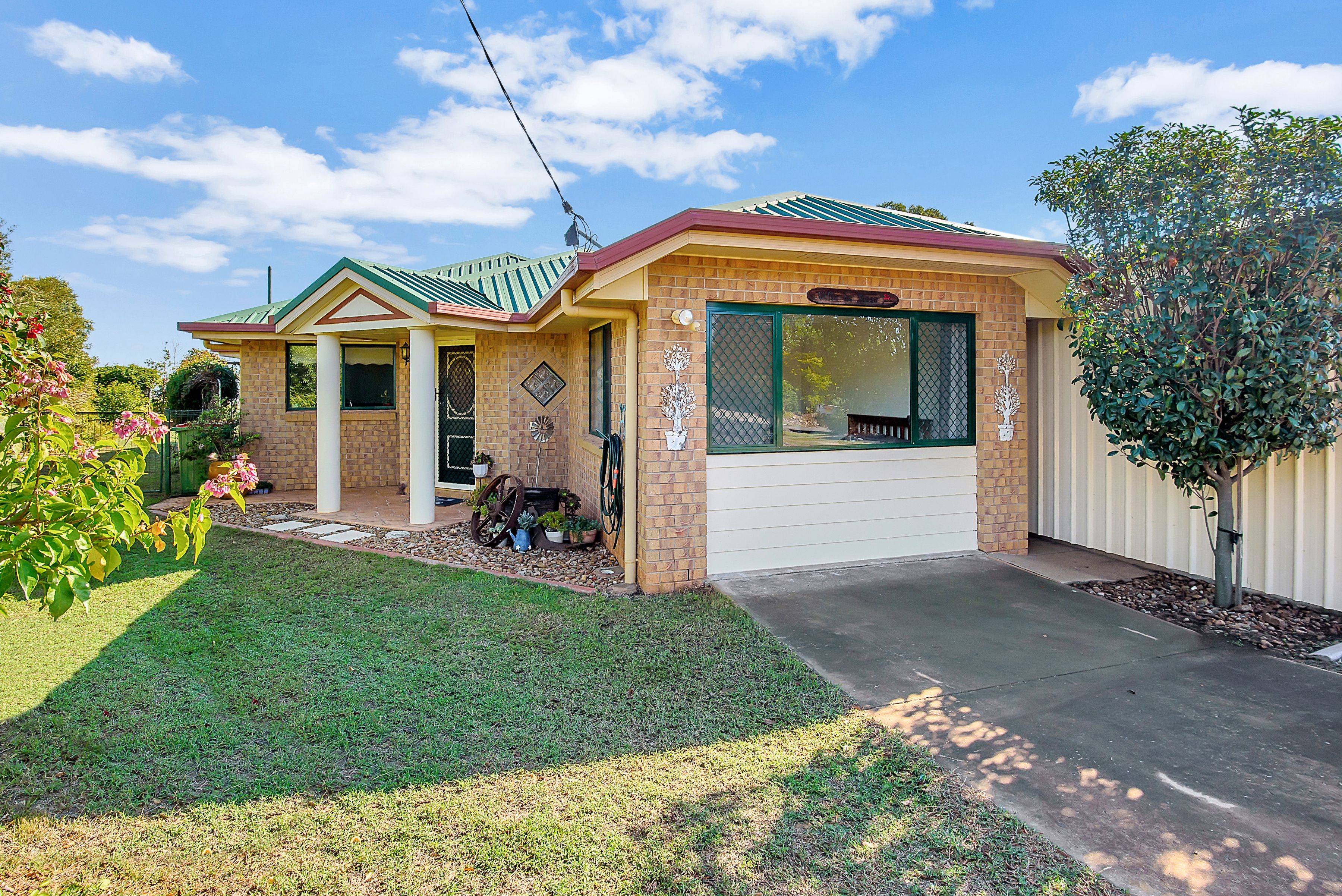 1 Guine Court, Kingsthorpe QLD 4400