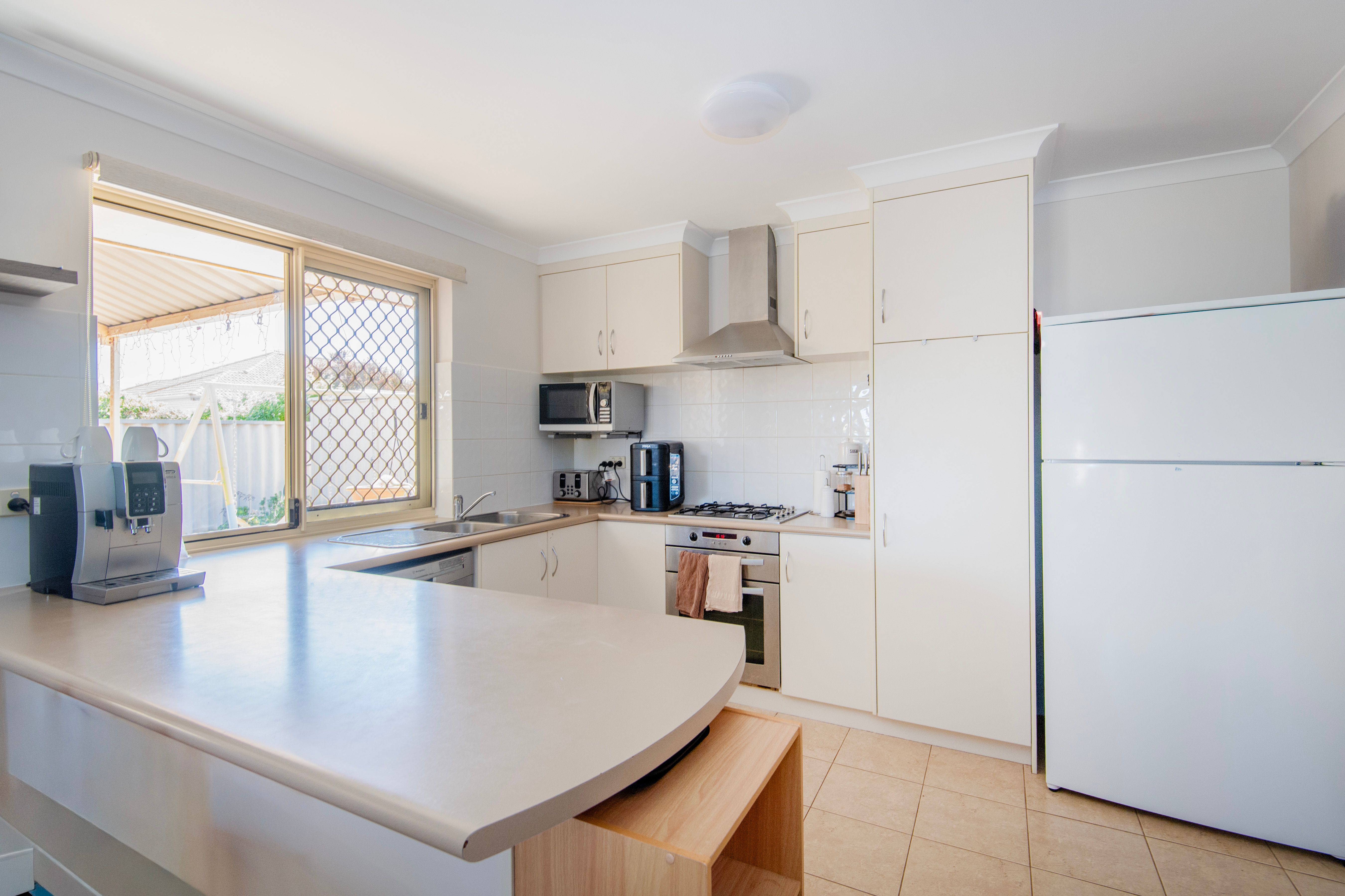 122 Burges Street — photo 3 of 17