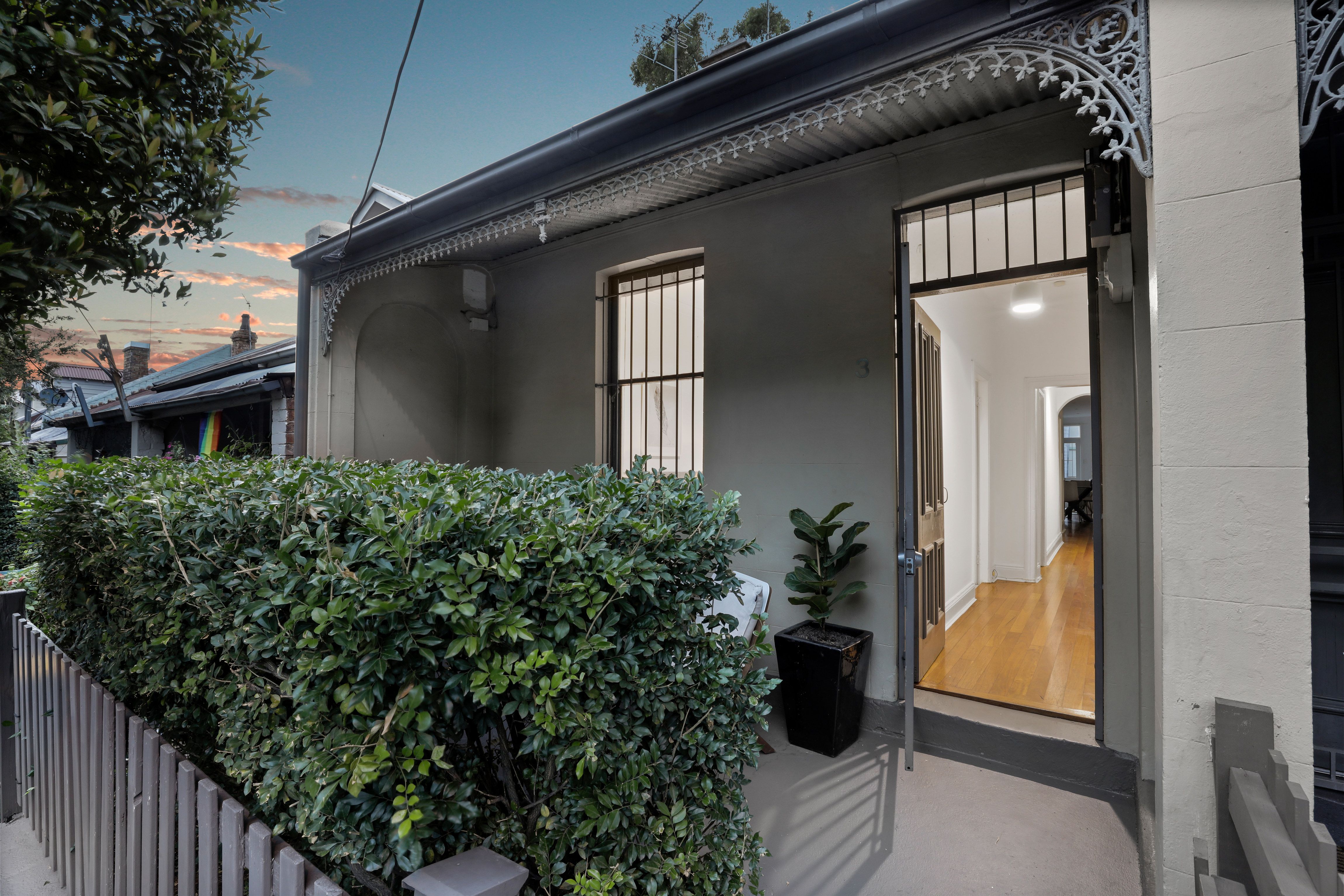 3 Rochford Street