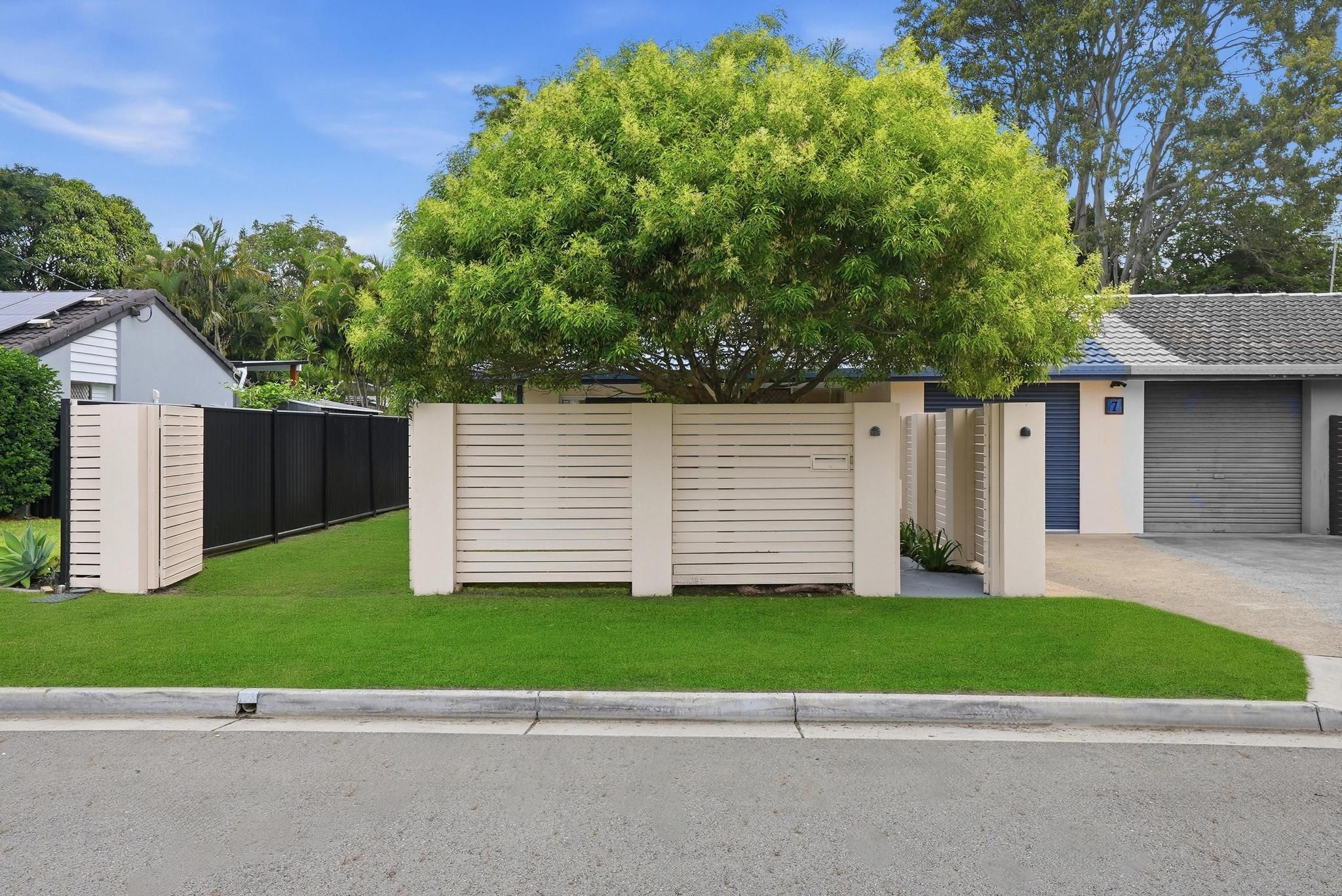 2/7 Wilpark Crescent, Currumbin Waters, QLD 4223