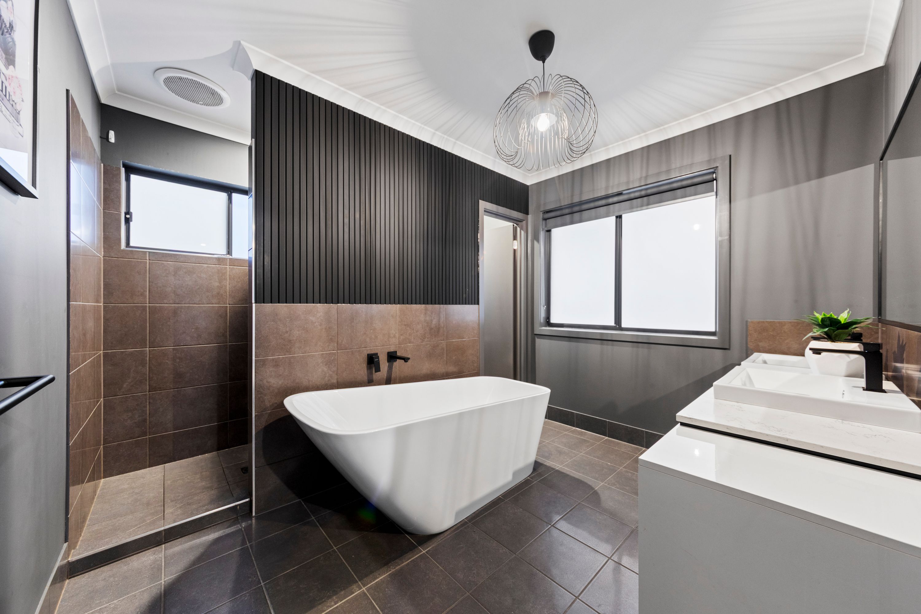 43 Altera Crescent — photo 17 of 30