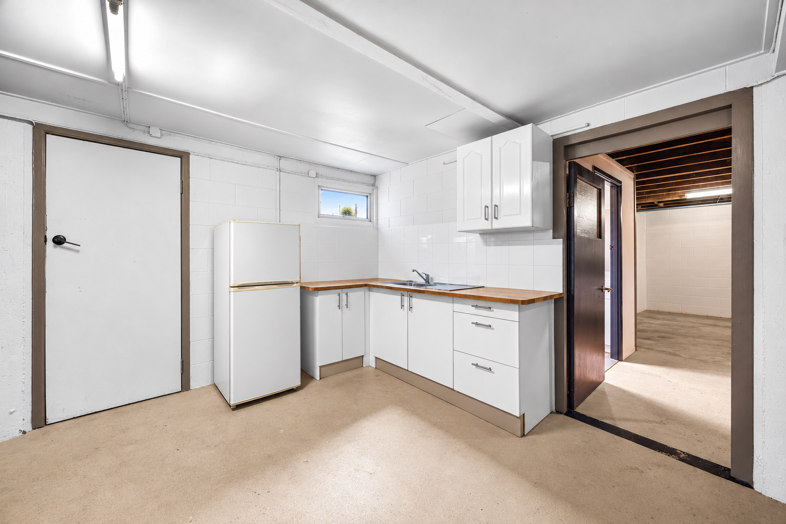 42 Aerodrome Road — photo 17 of 24