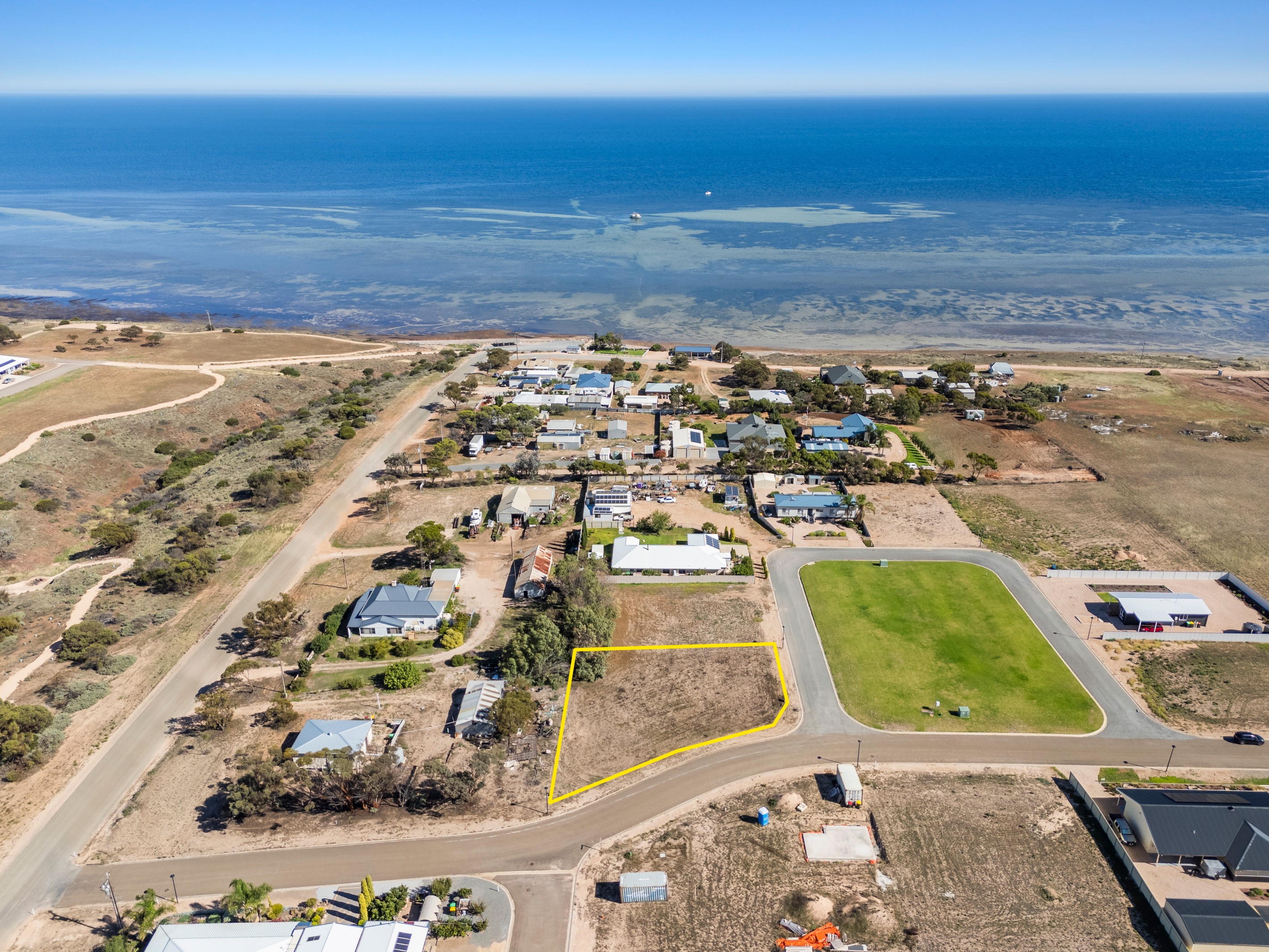 1 Stephen Crescent, Tickera, SA 5555