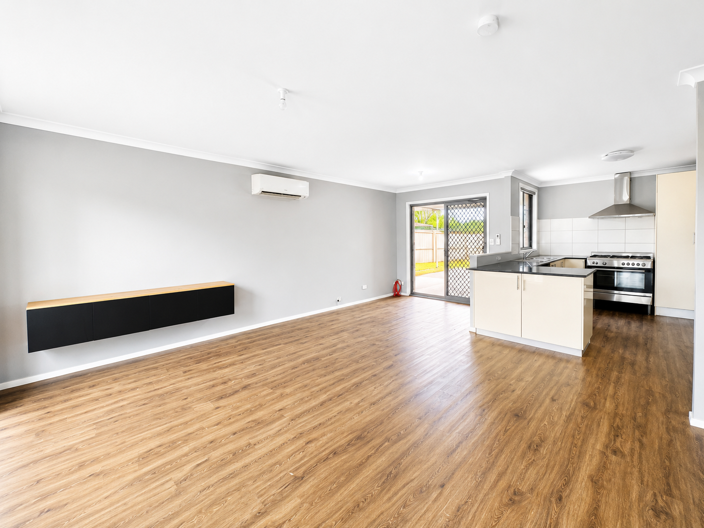 11 Myrtle Road, Claremont Meadows, NSW 2747