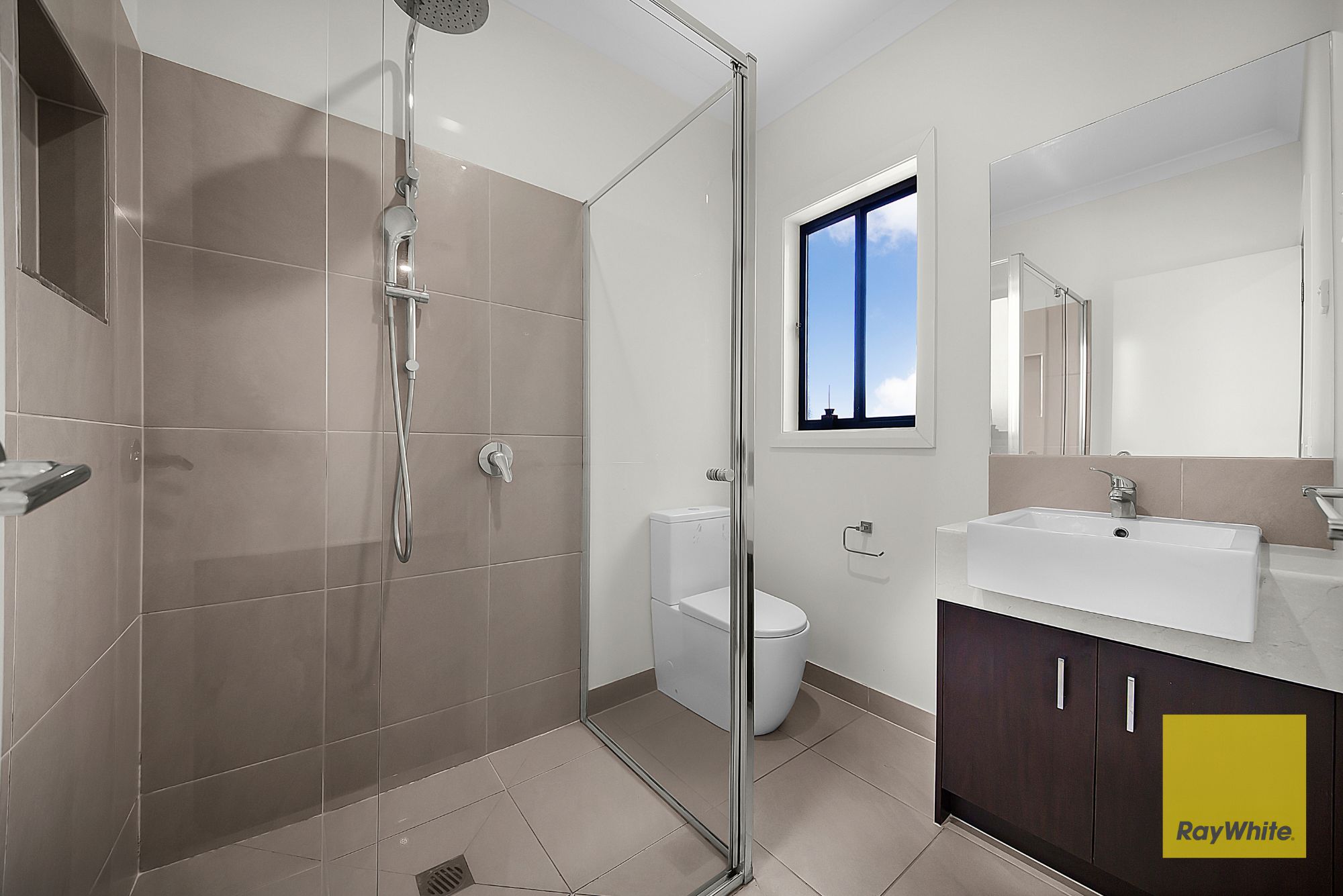 6 Kittyhawk Road — photo 15 of 19
