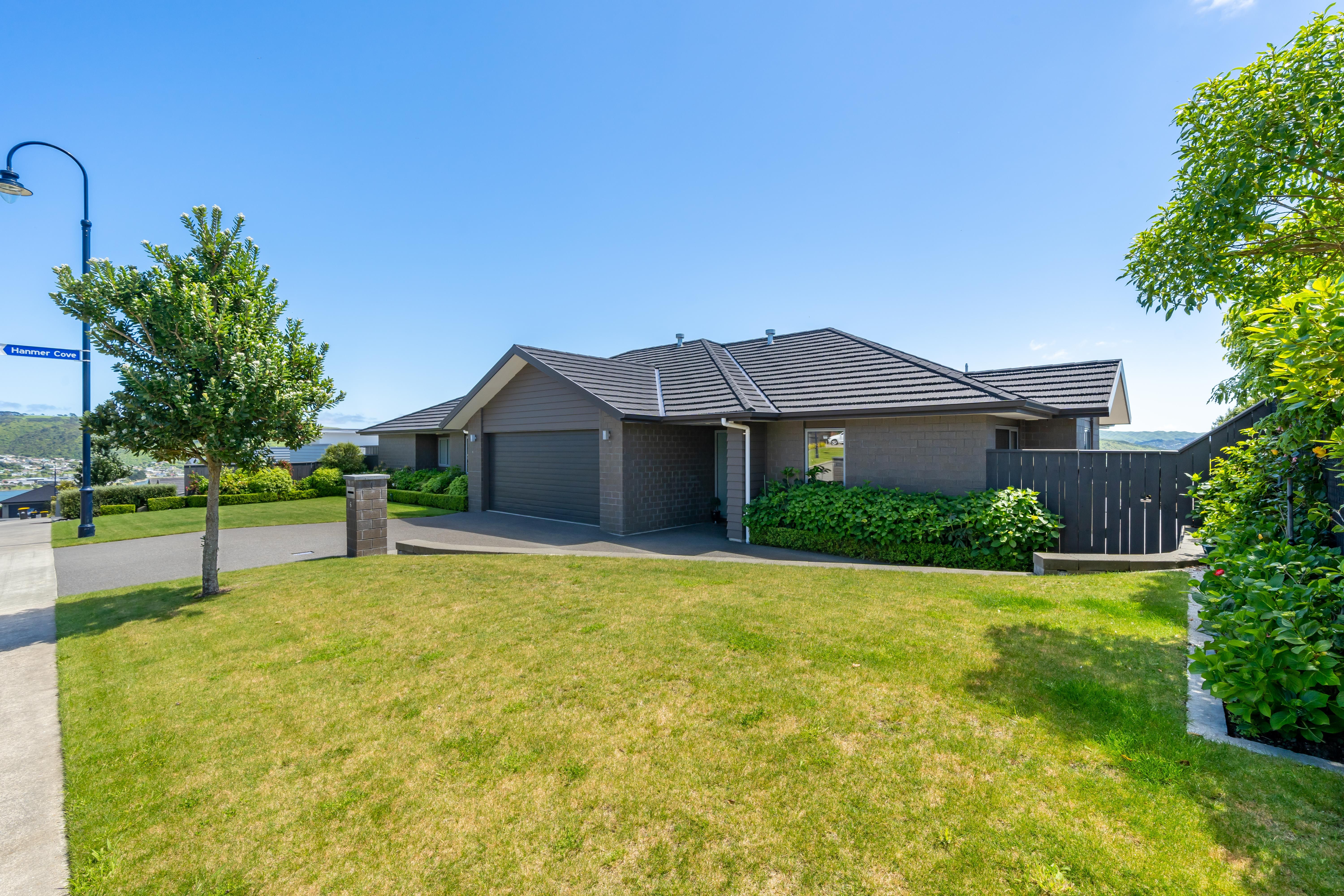 6 Wangapeka Way, Aotea, Porirua City